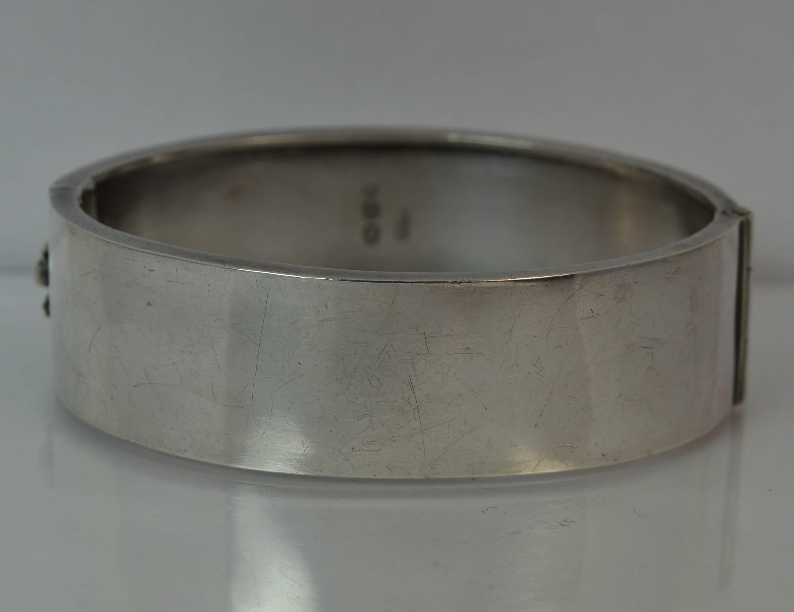 1884 Victorian Aesthetic Period Solid Silver Bangle In Excellent Condition In St Helens, GB