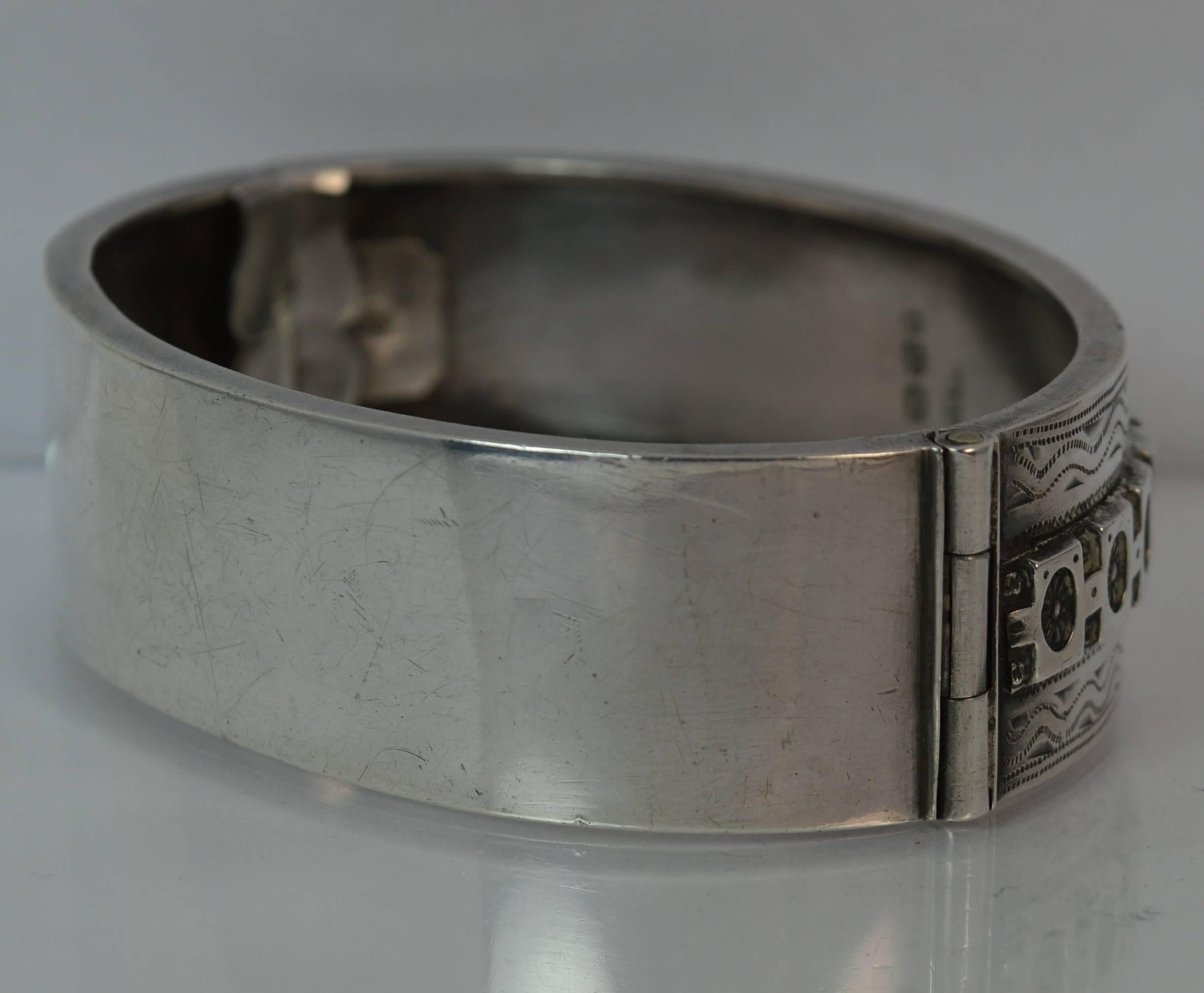 Women's 1884 Victorian Aesthetic Period Solid Silver Bangle