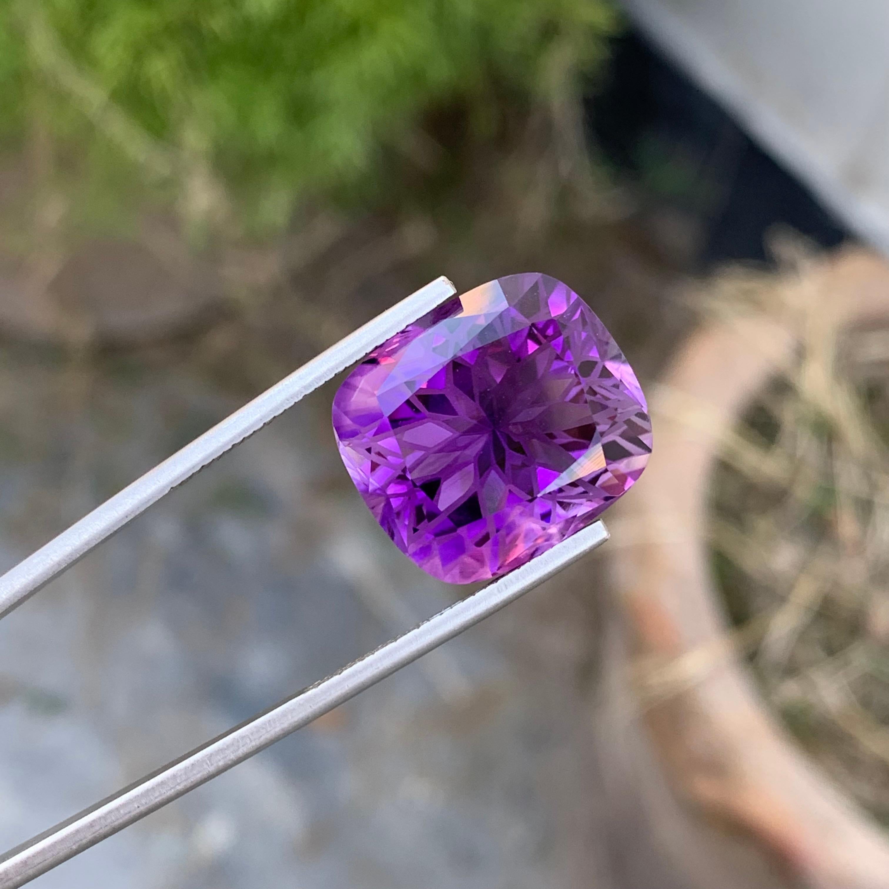 Arts and Crafts 18.85 Carat Pretty Dark Purple Loose Amethyst Flower Cut Gem For Sale