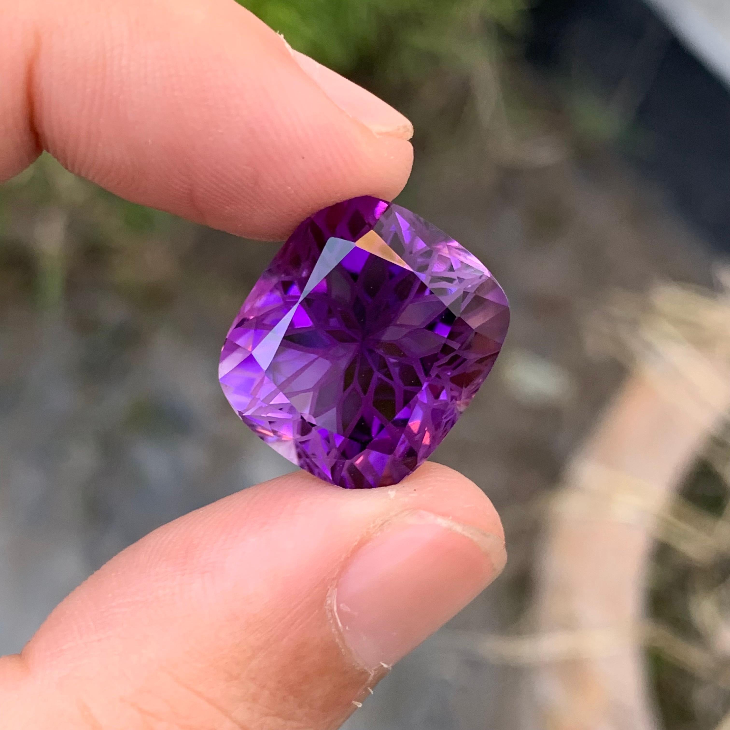 18.85 Carat Pretty Dark Purple Loose Amethyst Flower Cut Gem For Sale 2