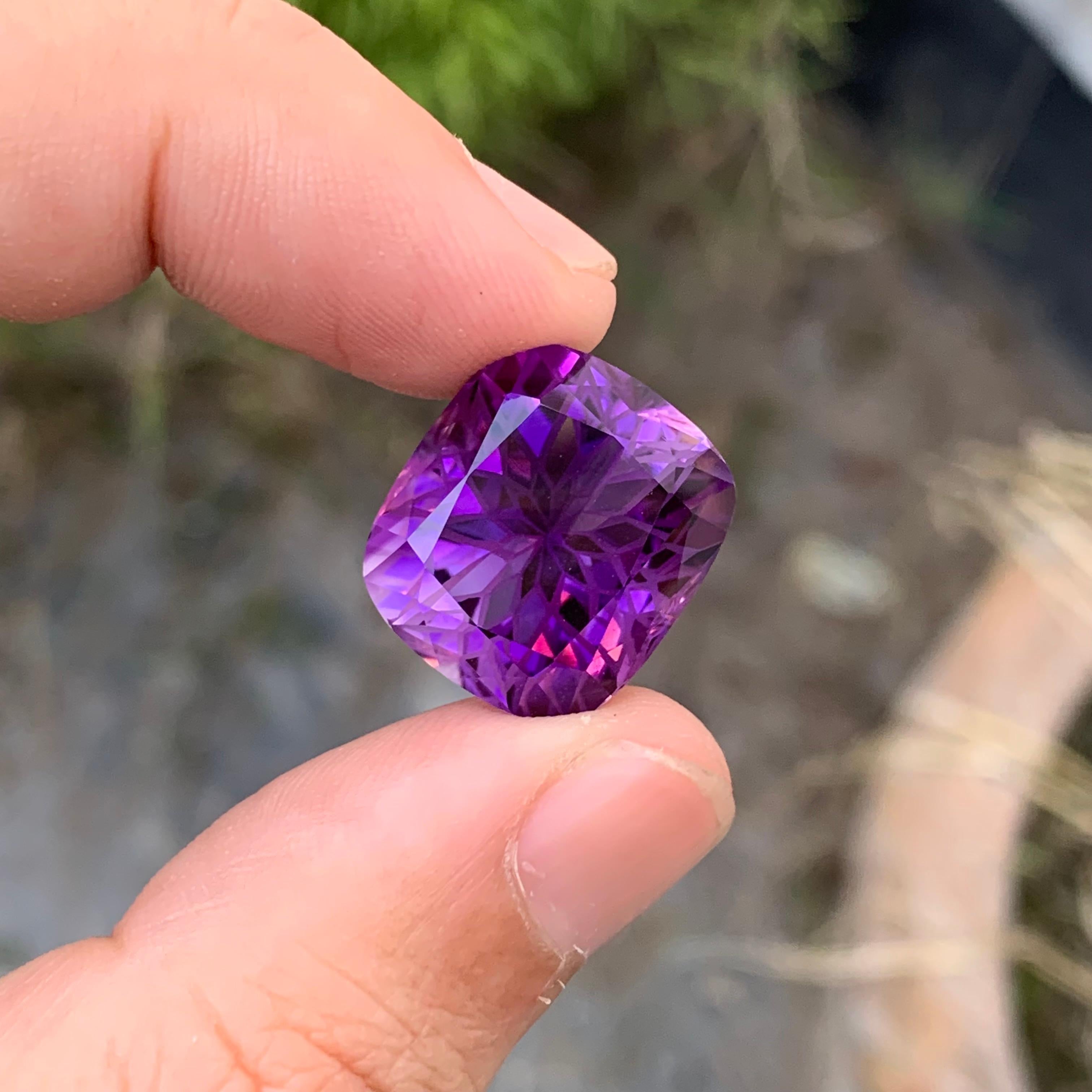 18.85 Carat Pretty Dark Purple Loose Amethyst Flower Cut Gem For Sale 3