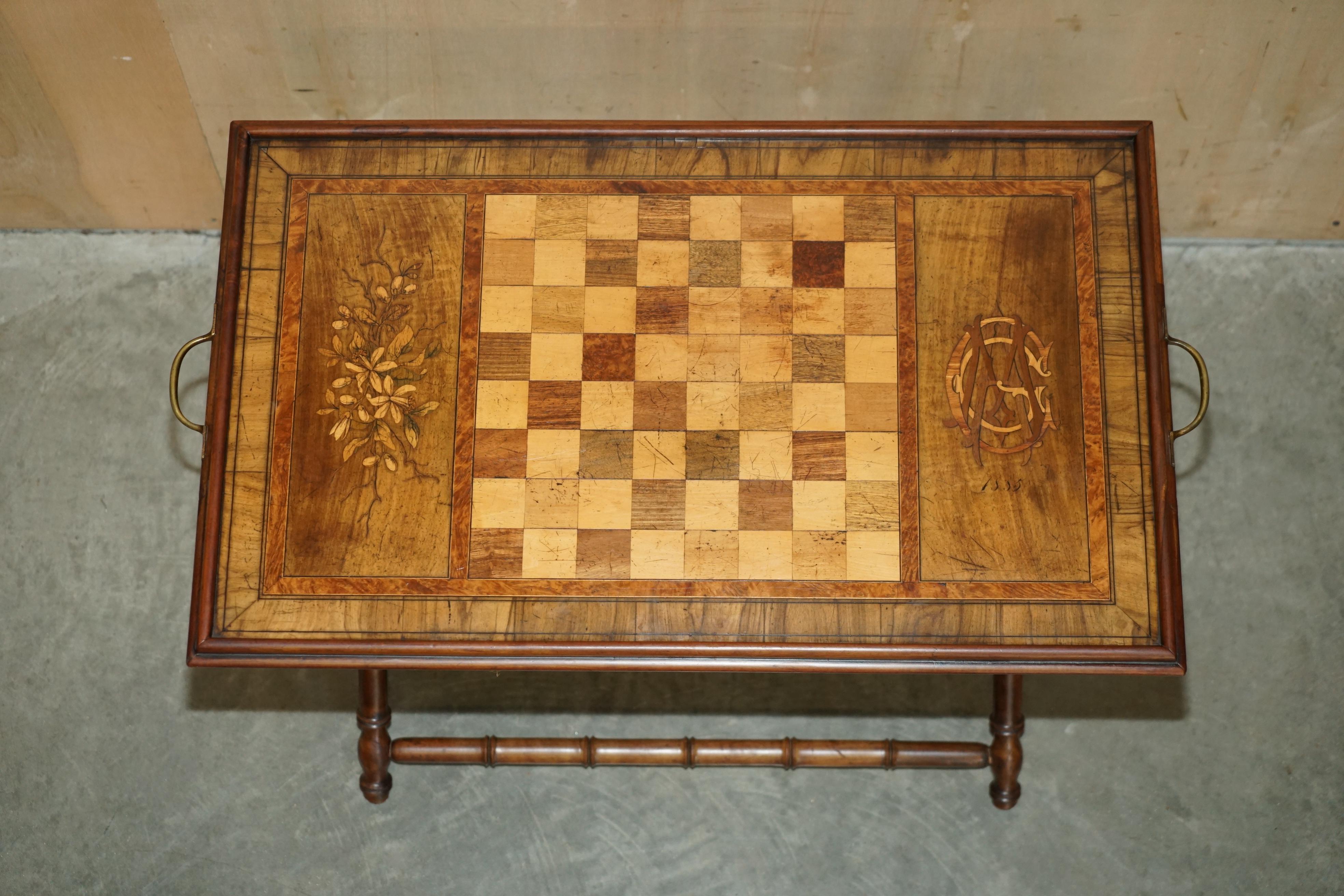 1885 DATED ANTiQUE WALNUT HARDWOOD CHESSBOARD FOLDING GAMES CHESS TRAY TABLE For Sale 9