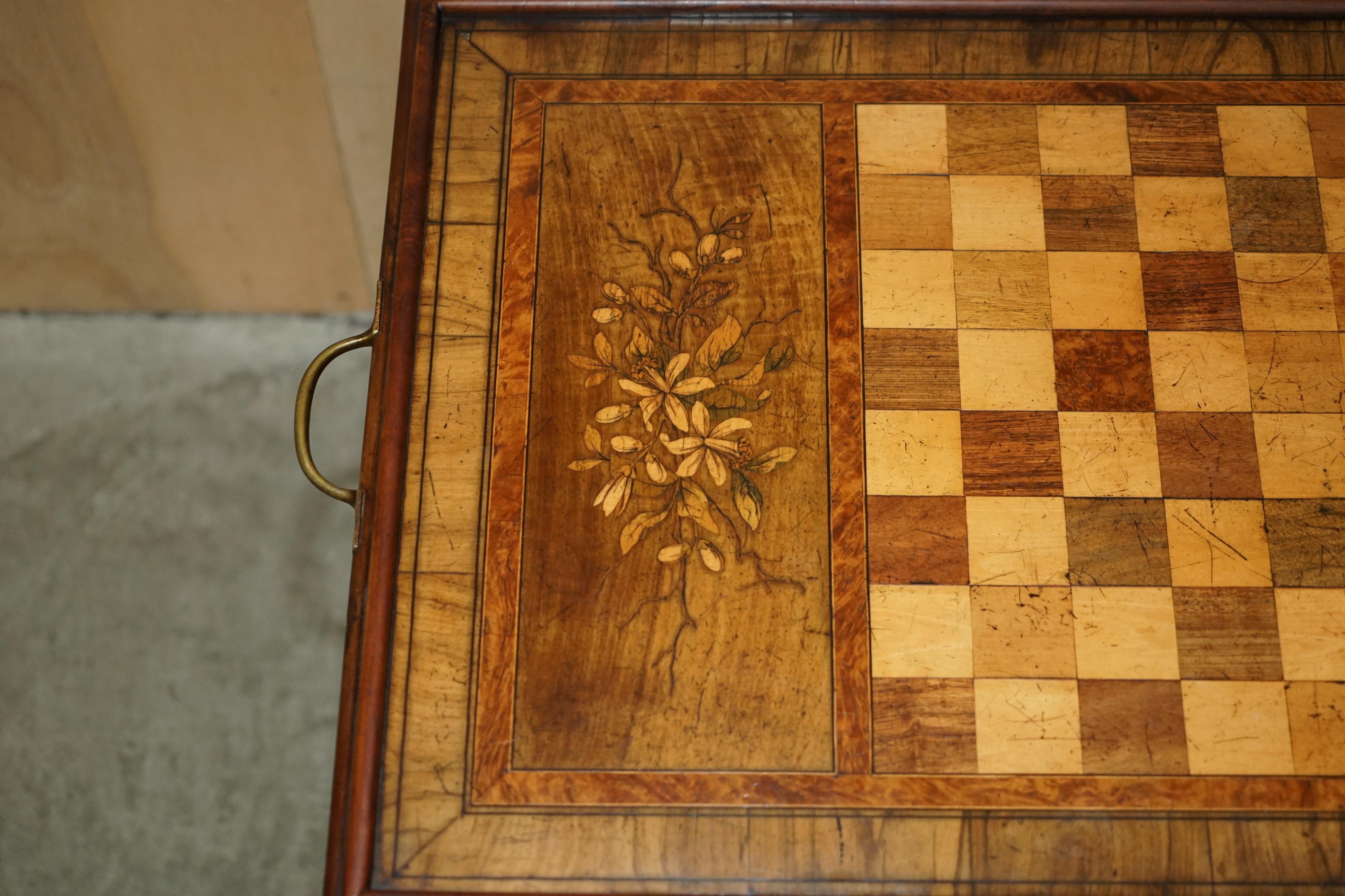 1885 DATED ANTiQUE WALNUT HARDWOOD CHESSBOARD FOLDING GAMES CHESS TRAY TABLE For Sale 10