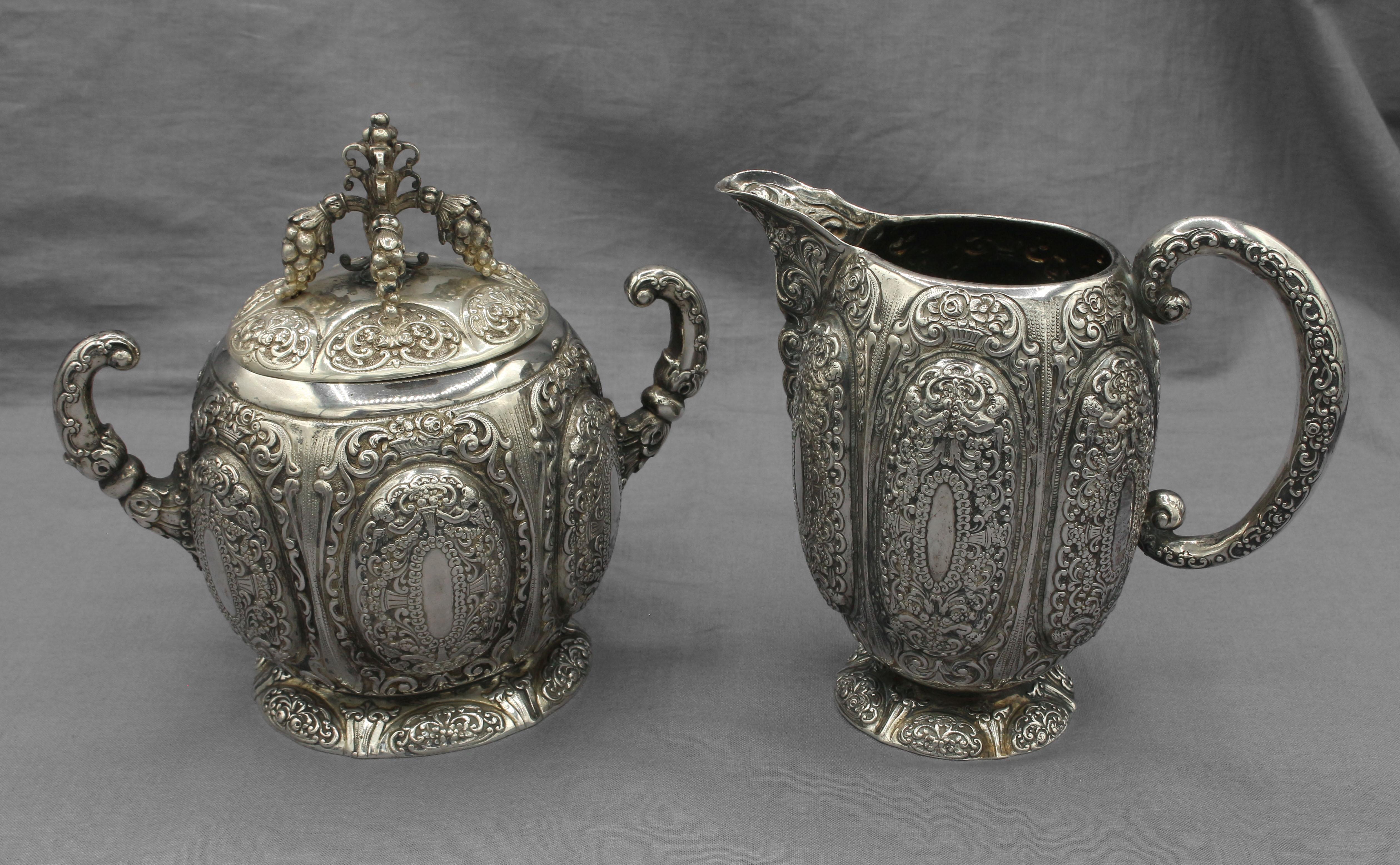 1886-1891 German Renaissance Revival Silver Tea & Coffee Service For Sale 6
