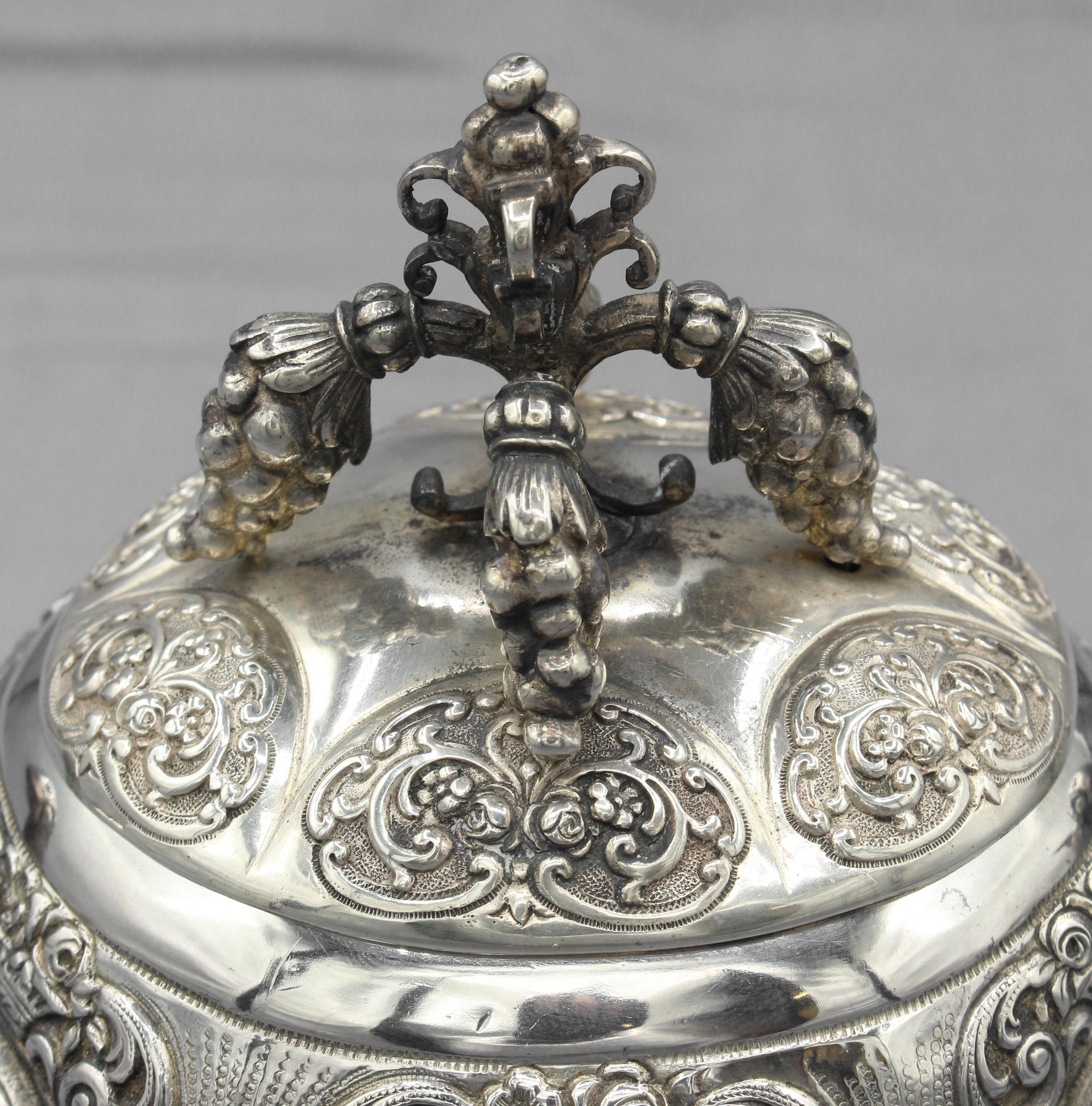 1886-1891 German Renaissance Revival Silver Tea & Coffee Service For Sale 10