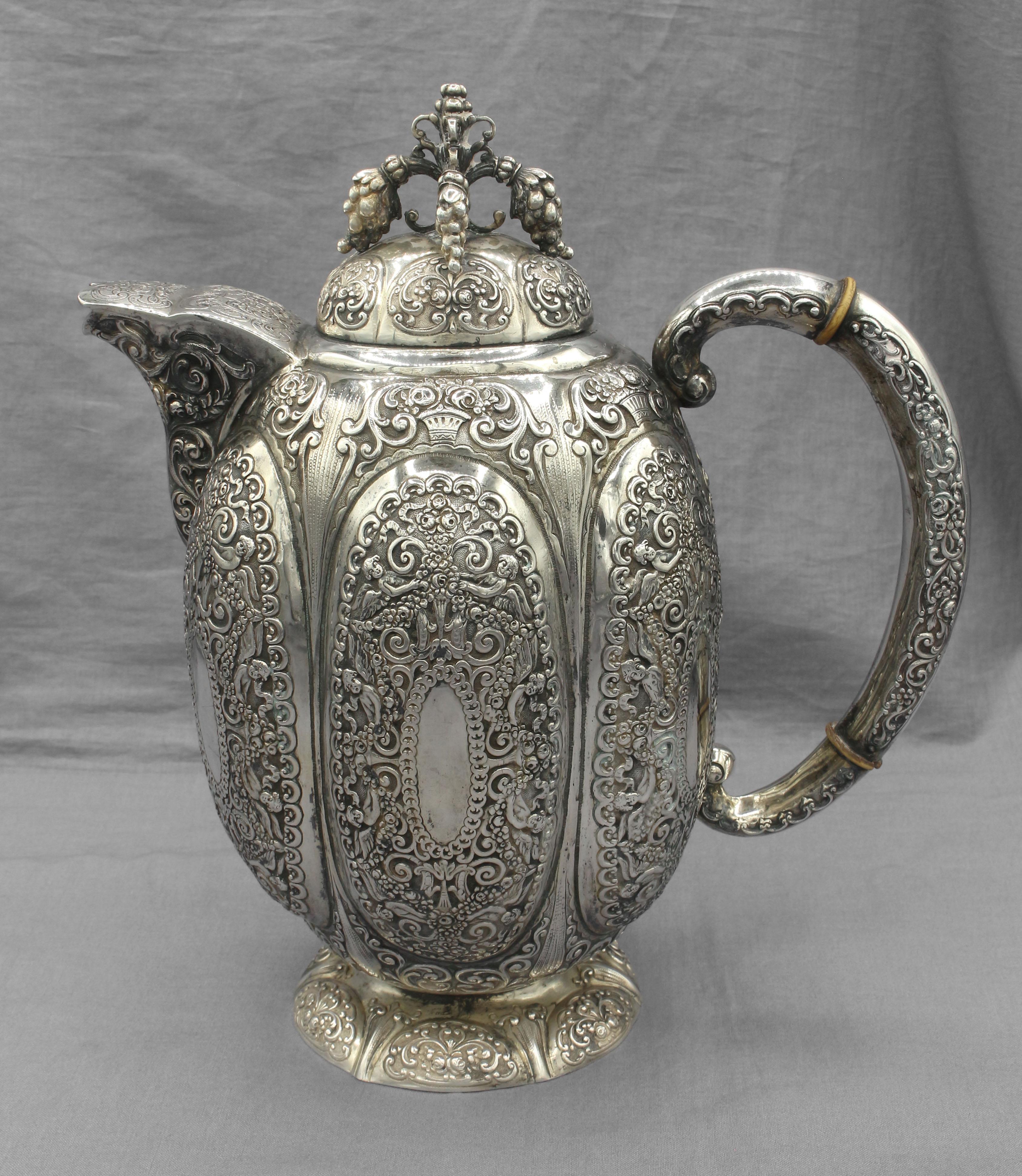 1886-1891 German Renaissance Revival Silver Tea & Coffee Service For Sale 5