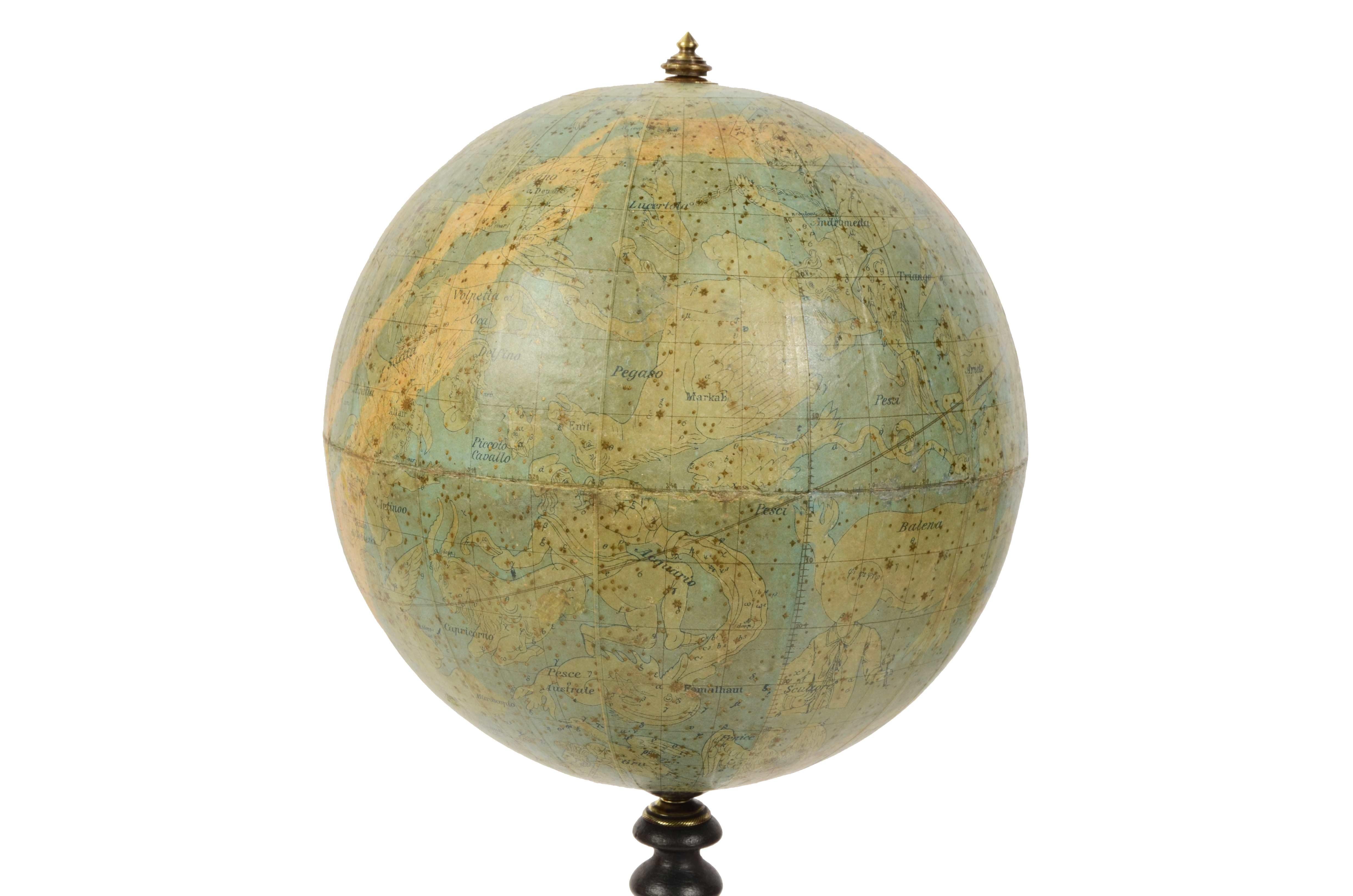 1889er Jahre Antike Celestial Globe signiert Gussoni e Dotti Milano Papier Maché Kugel (Spätes 19. Jahrhundert) im Angebot