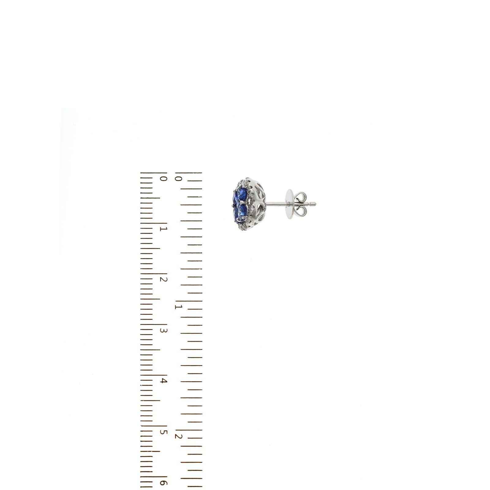 Femenino o masculino Zafiro azul de 1,88 ct Diamantes de 0,34 quilates Pendientes Trébol de Cuatro Hojas en Oro de 18k en venta