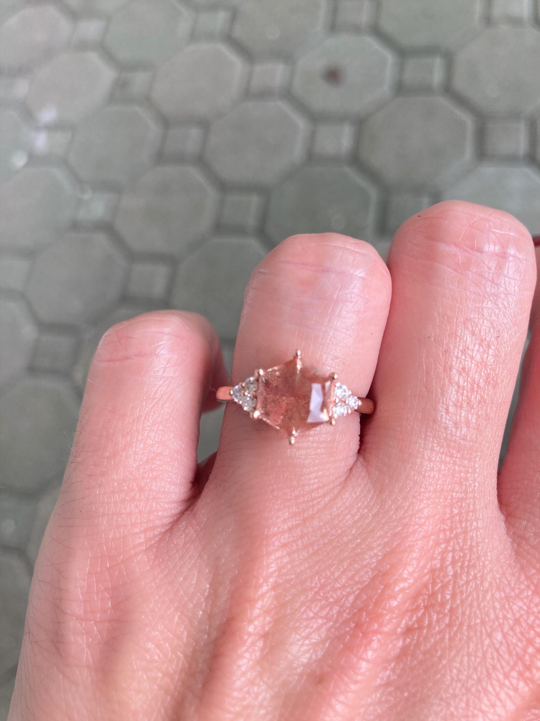 1.88ct Hexagon Oregon Sunstone Strong Schiller Diamond 14K Gold Engagement Ring In New Condition In Osprey, FL