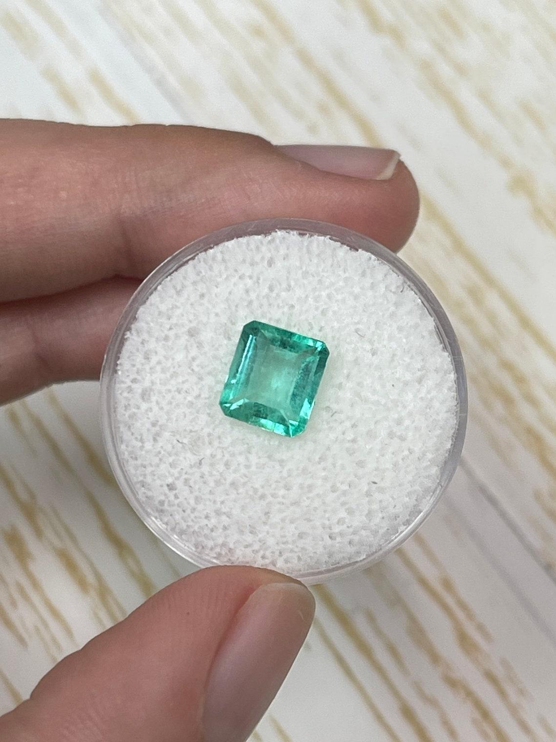 Modern 1.89 Carat 9x7 Pastel Green Colombian Emerald - Chunky Emerald Cut May Birthston For Sale