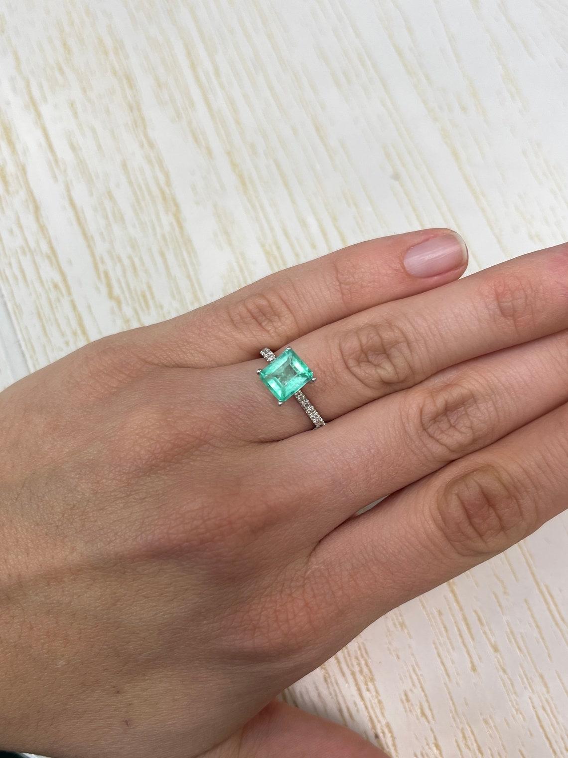 1.89 Carat 9x7 Pastel Green Colombian Emerald - Chunky Emerald Cut May Birthston For Sale 4