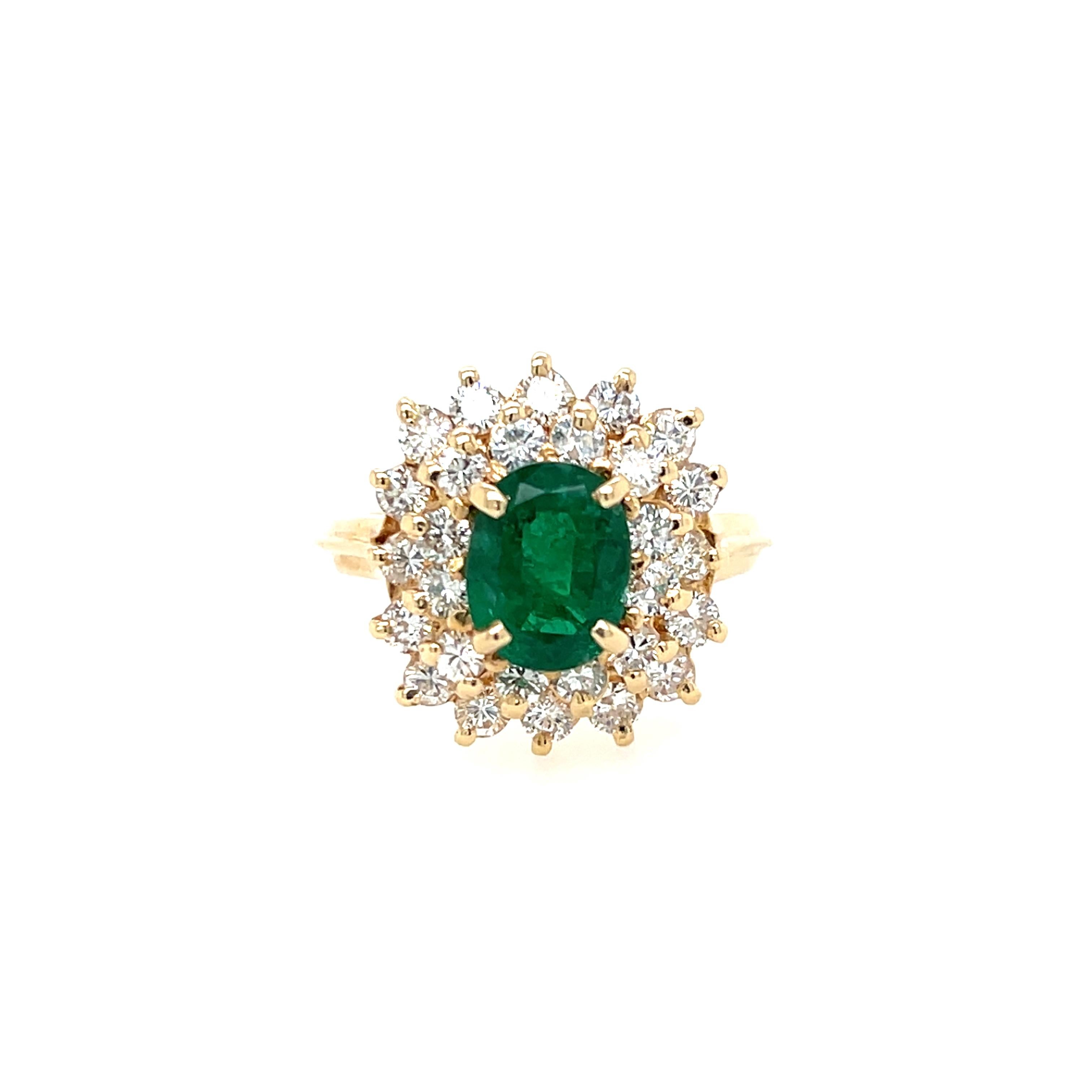 1,89 Karat Smaragd- und Diamant-Cluster-Ring im Zustand „Gut“ in Towson, MD