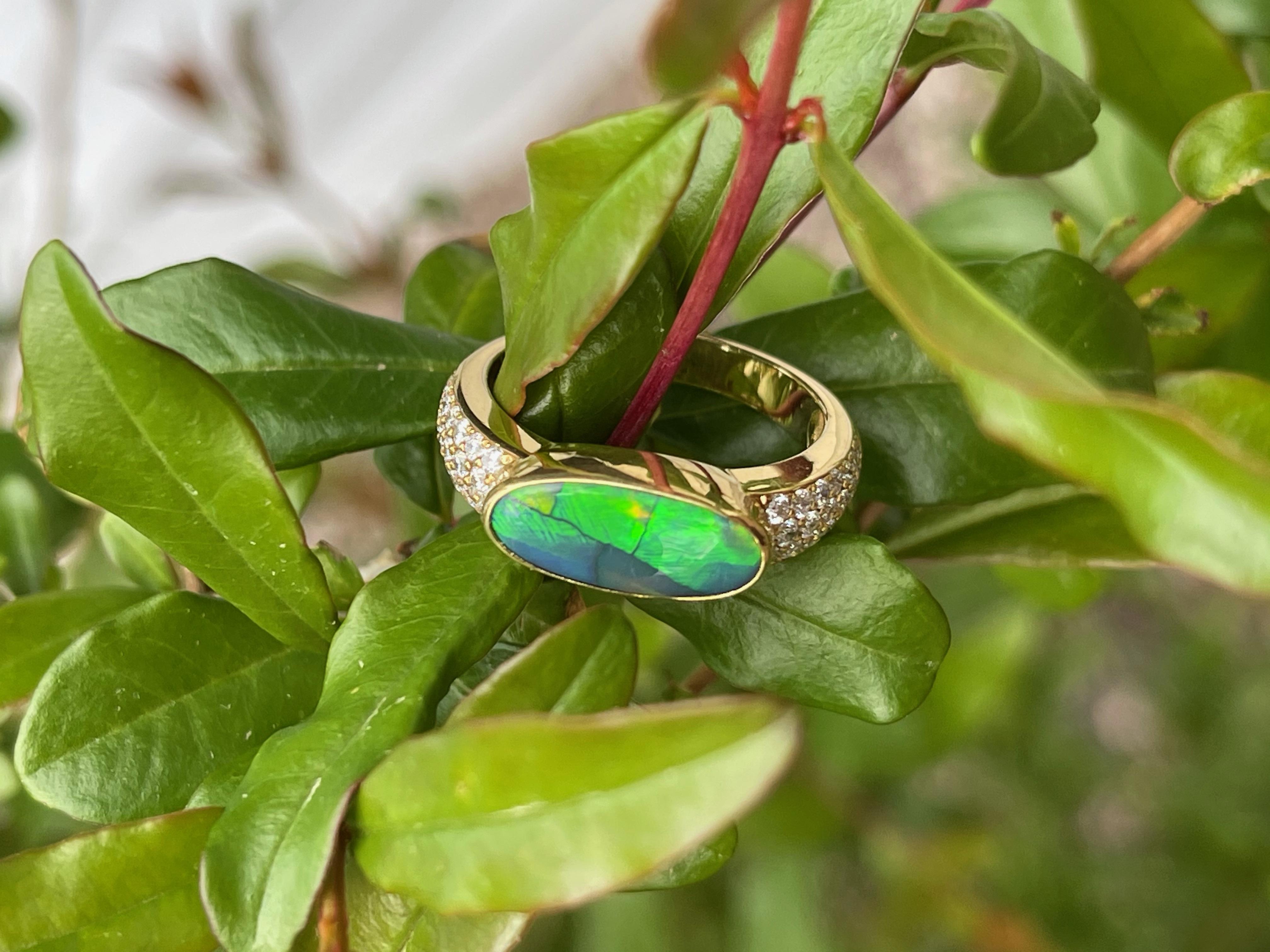 Modern 1.89 Carat Lightning Ridge Opal Gold Ring with Diamonds