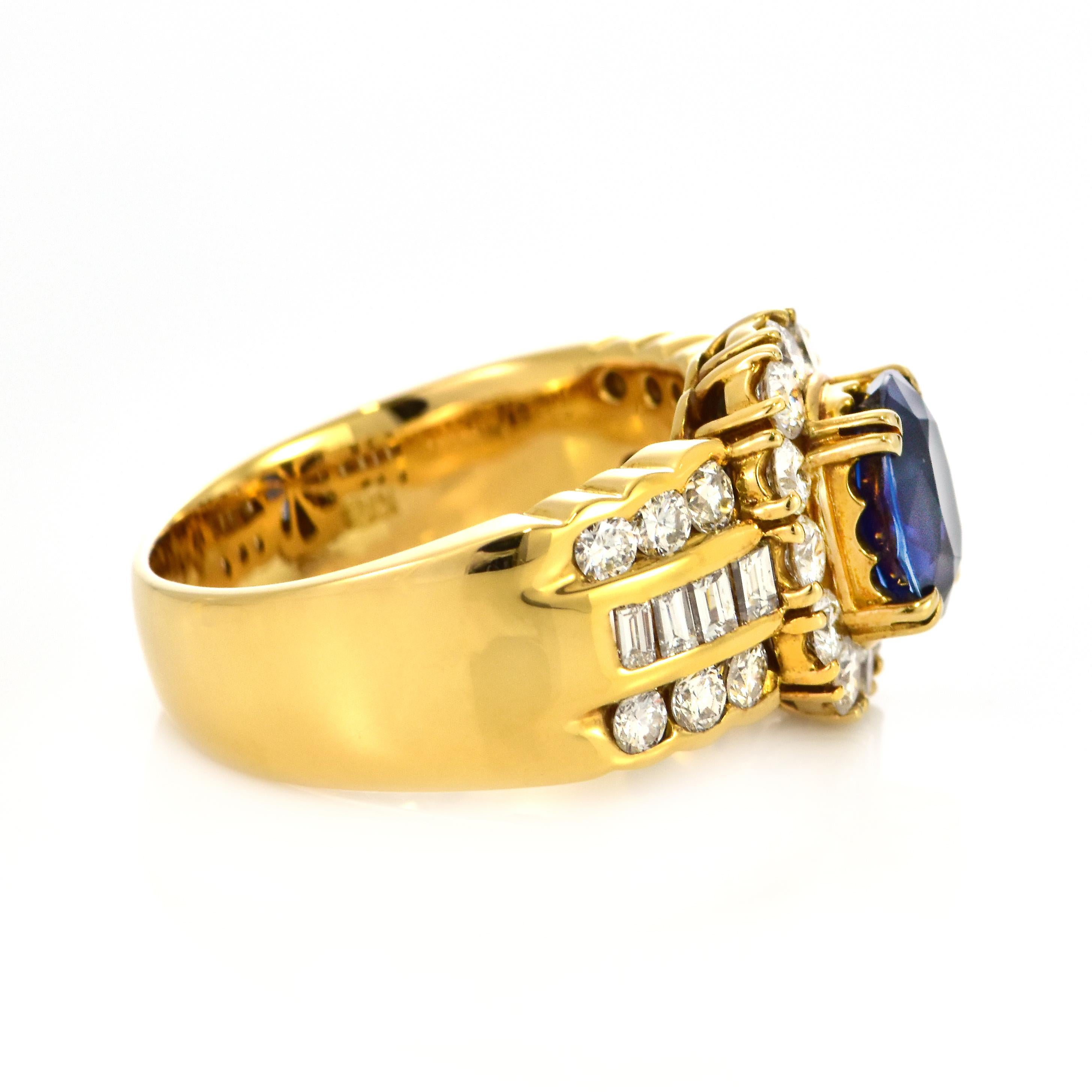 1.89 Carat Natural Royal Blue Sapphire & Diamond Ring Made in 18 Karat Gold For Sale 6
