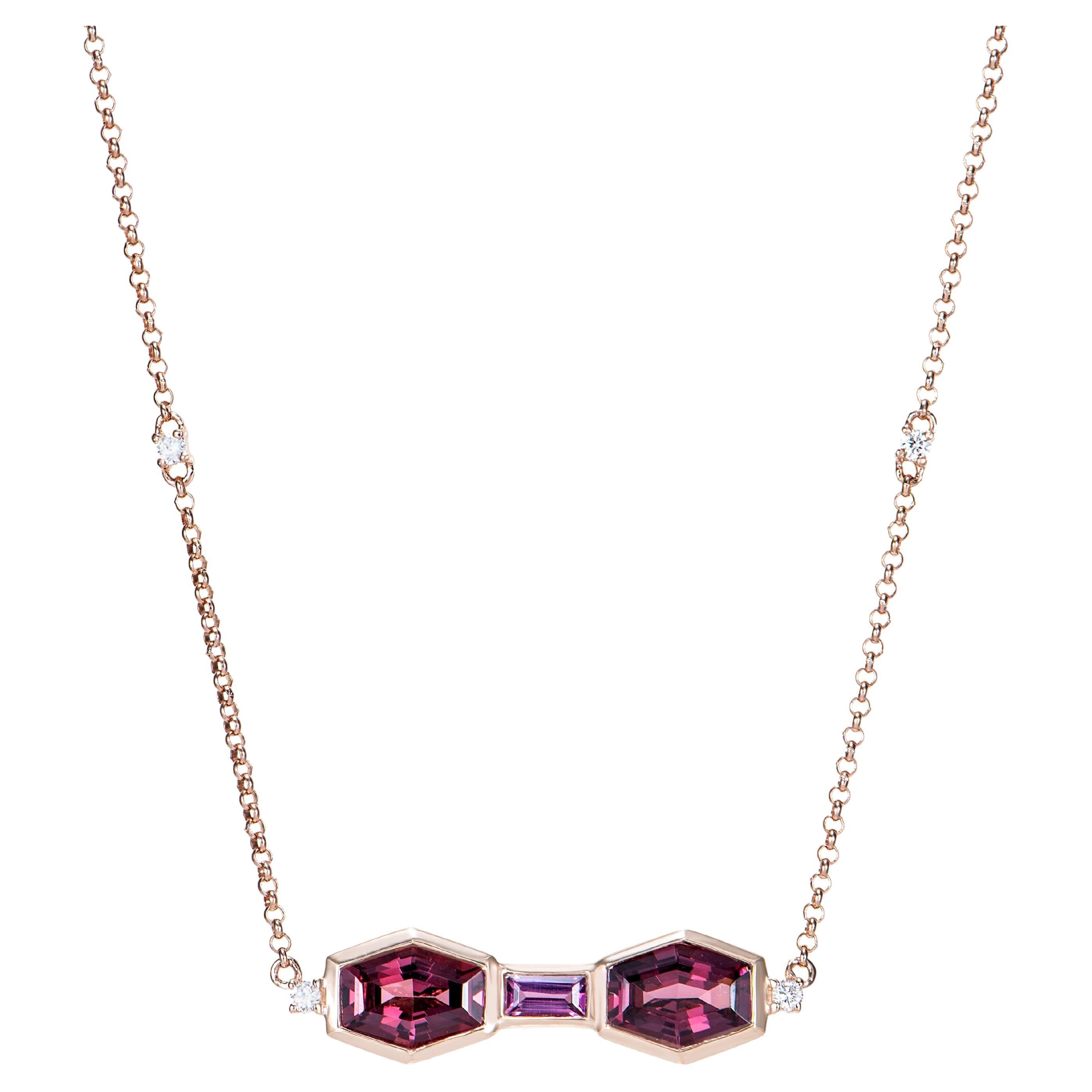 Pendentif en rhodolite de 1,89 carat en or rose 14 carats avec diamant blanc. en vente