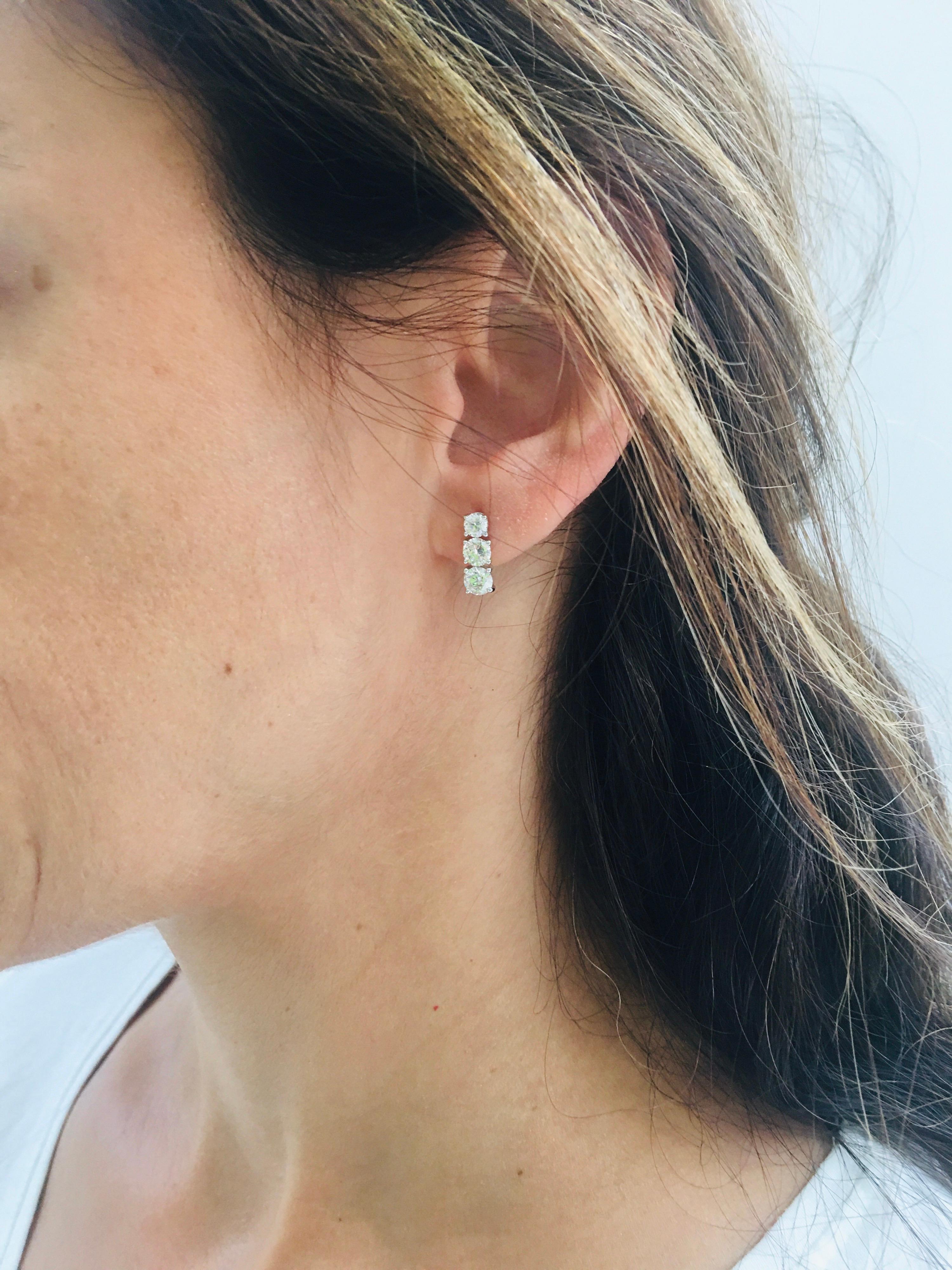 1.89 Carat Round Diamond Three-Stone Classic Drop 18 Karat White Gold Earrings For Sale 3