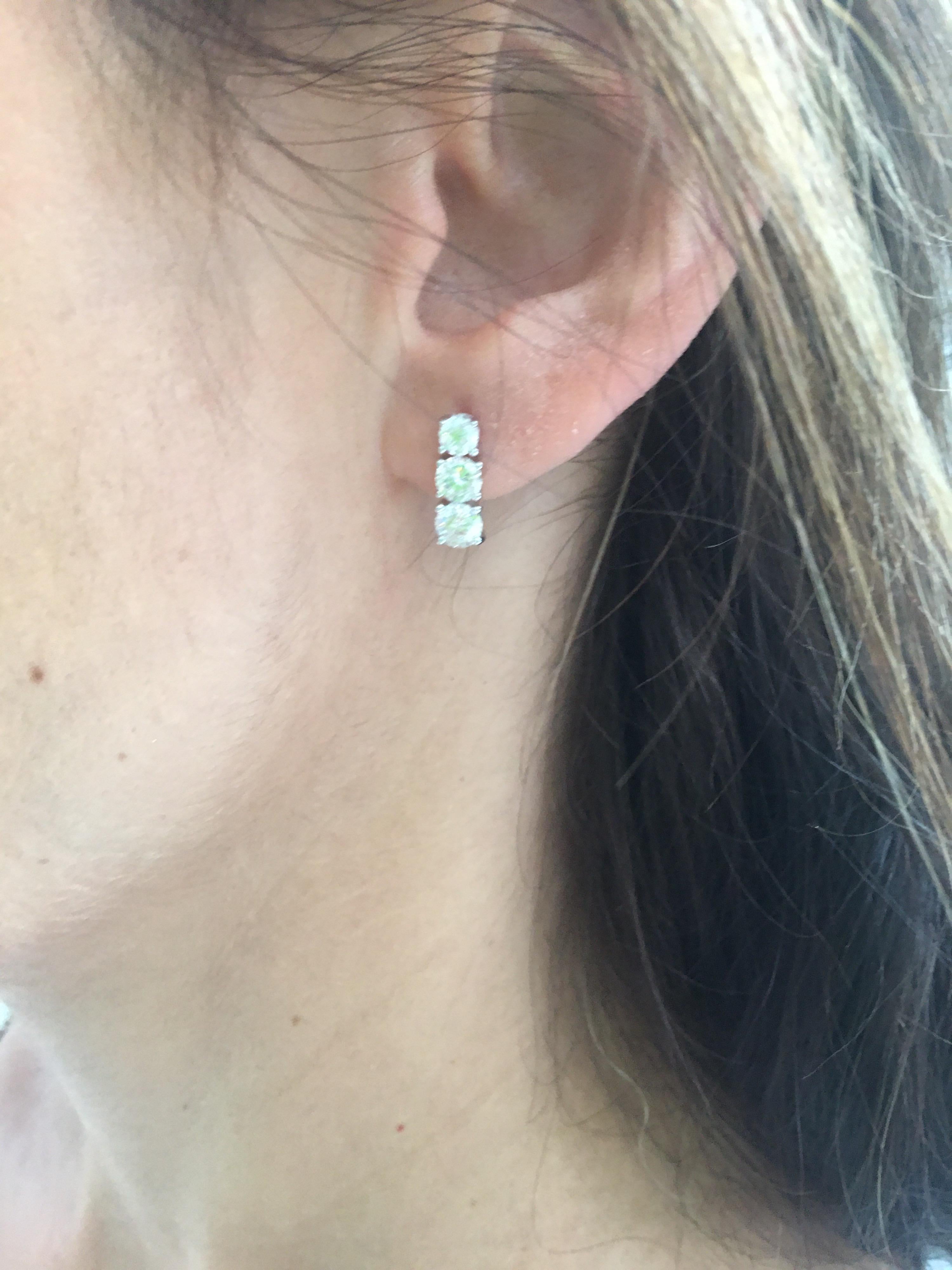 1.89 Carat Round Diamond Three-Stone Classic Drop 18 Karat White Gold Earrings For Sale 2