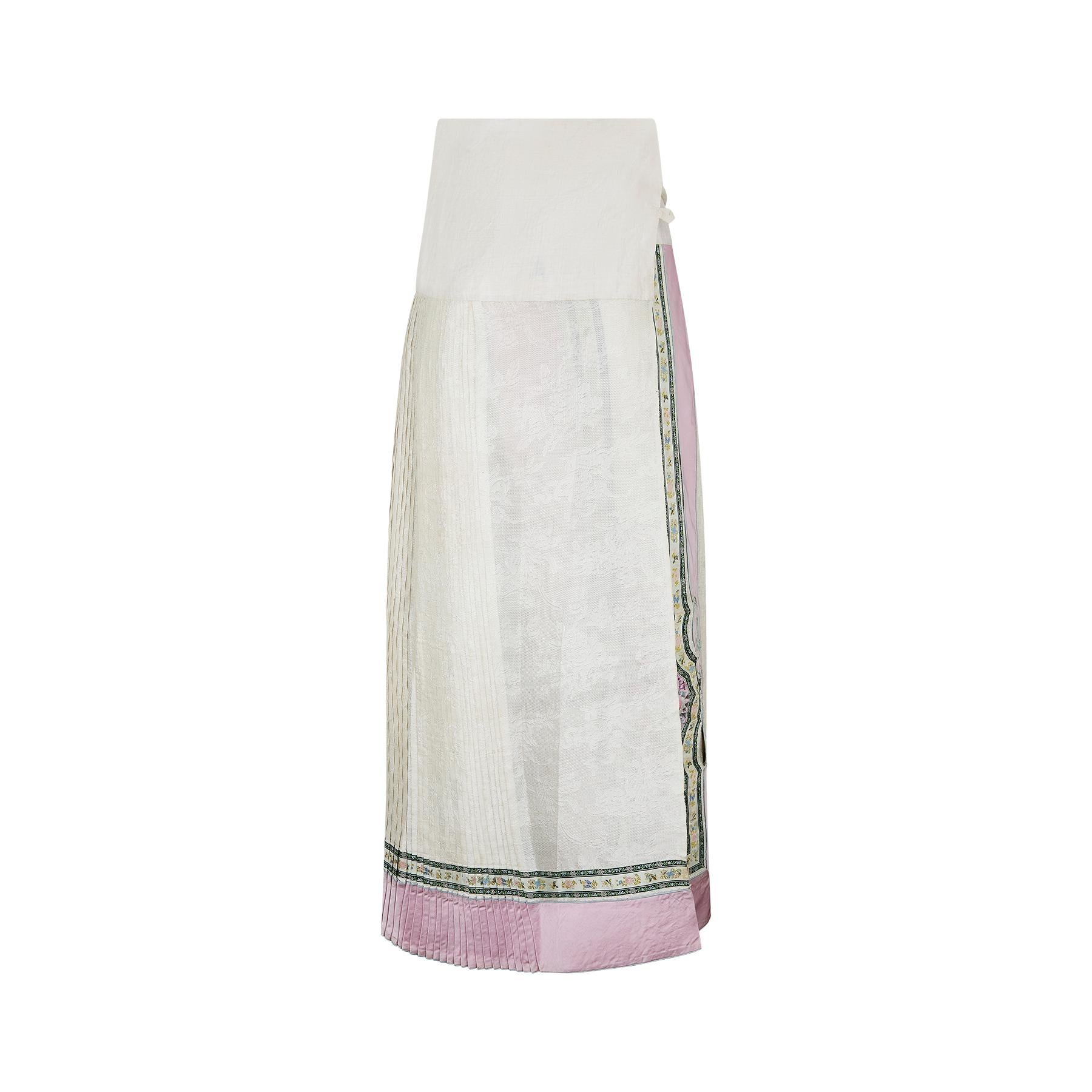 Women's 1890 - 1900s Han Dynasty Chinese Embroidered Wedding Apron Skirt For Sale