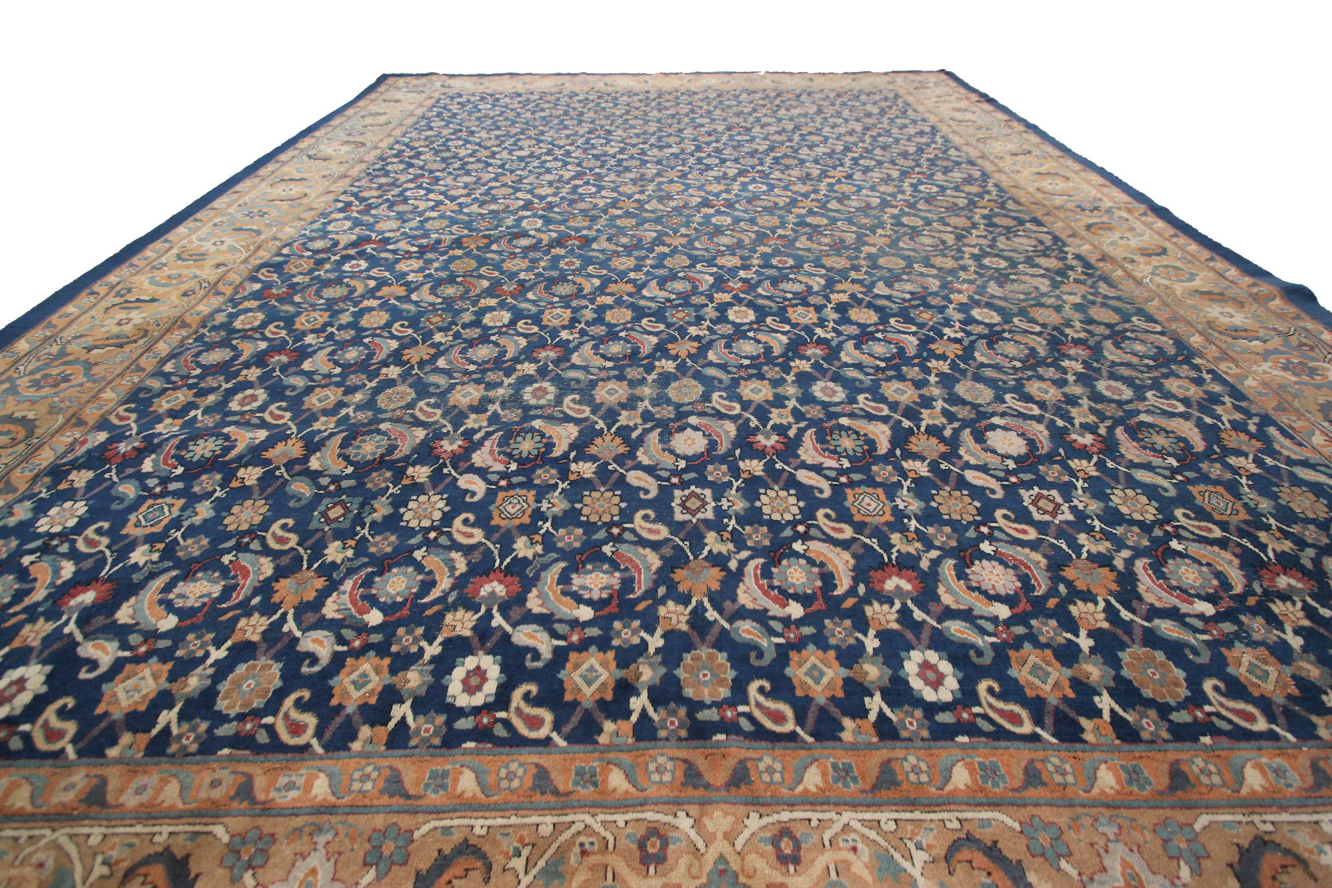 Chinese 1890 Antique Agra Rug Antique Agra Amritsar Handmade Agra Rug Geometric For Sale