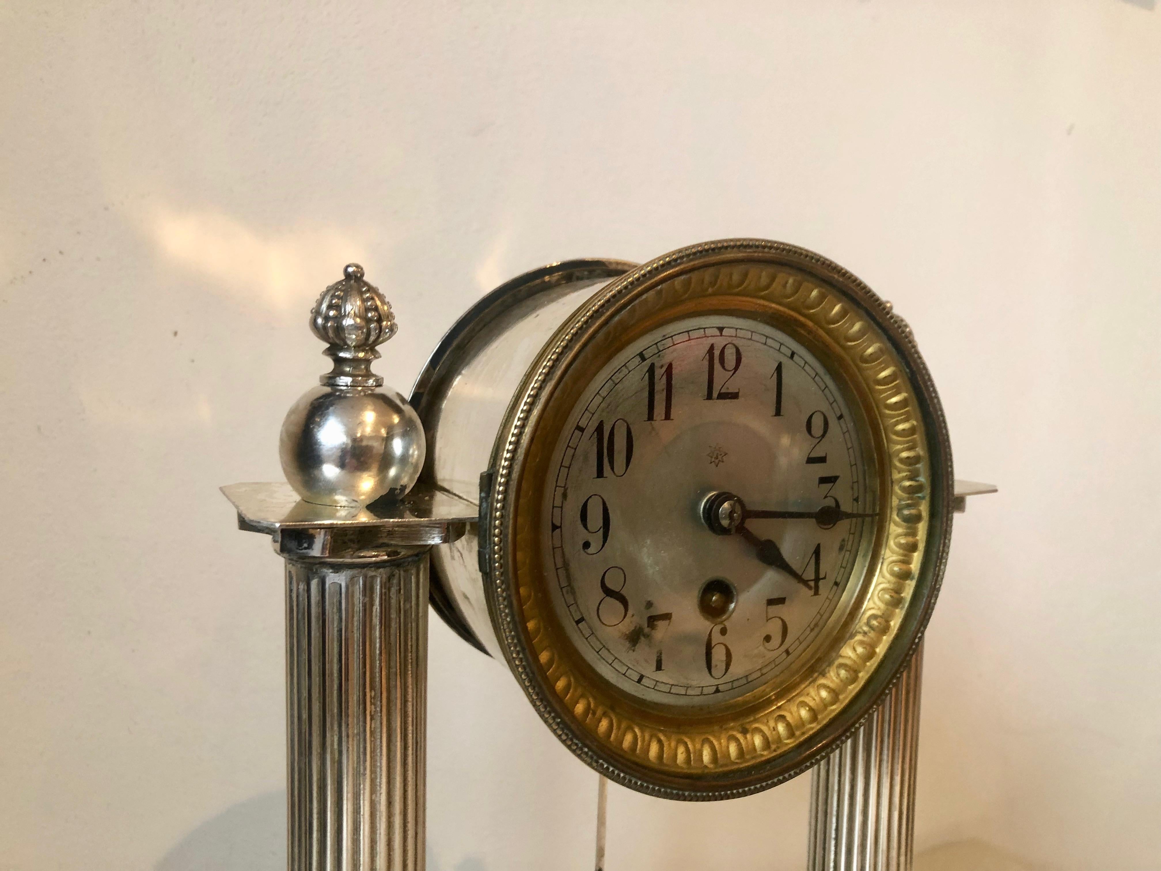 1890 Antique Pillars Germany Junghans Clock In Good Condition In Praha, CZ