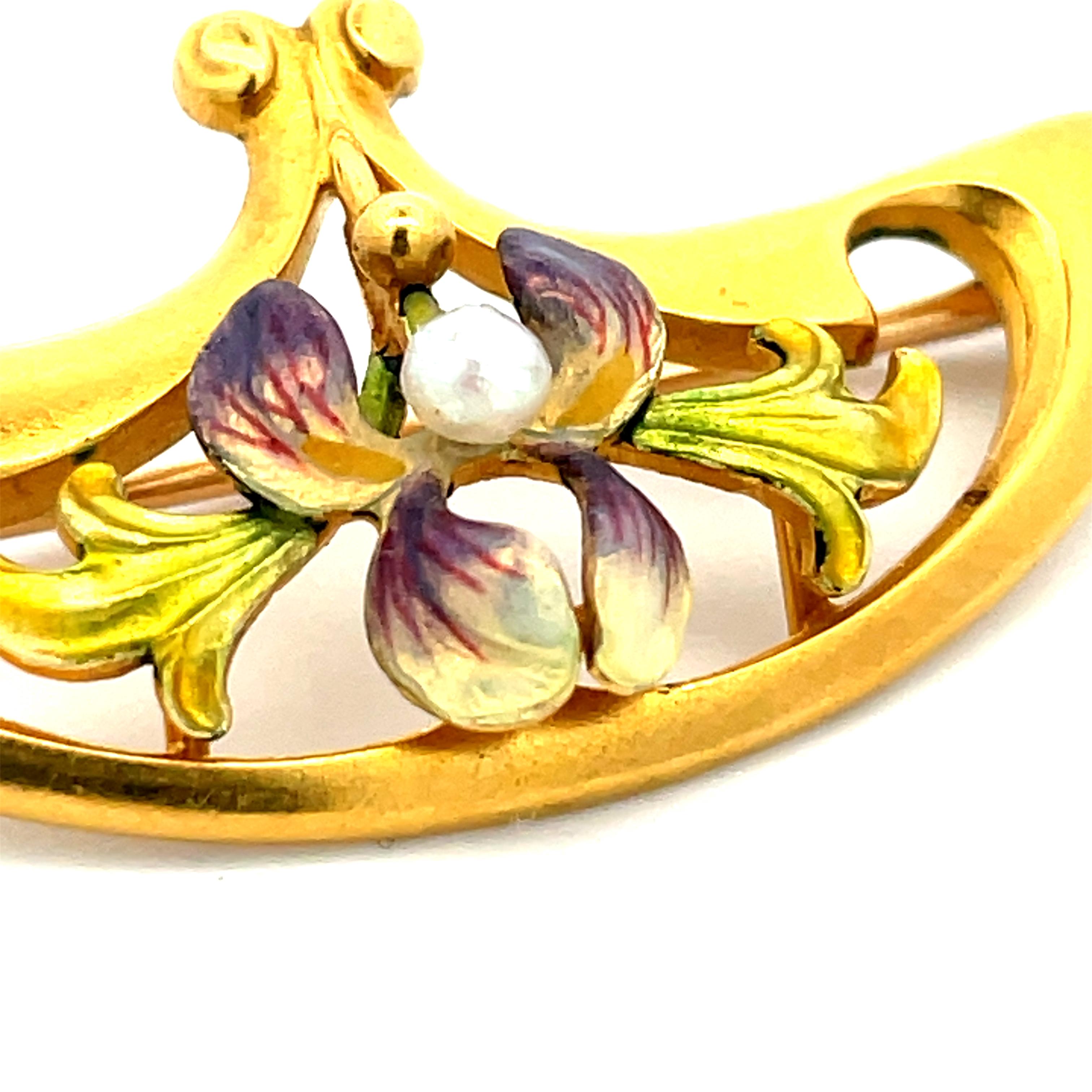 - 14k Yellow Gold 
- Krementz Iris 
- Seed Pearl 
- 1890 Art Nouveau 

This is a stunning Krementz Iris 14k Yellow Gold Pearl Broach from the 1890 Art Nouveau period. The brooch features a classic, time correct, beautiful design that showcases the