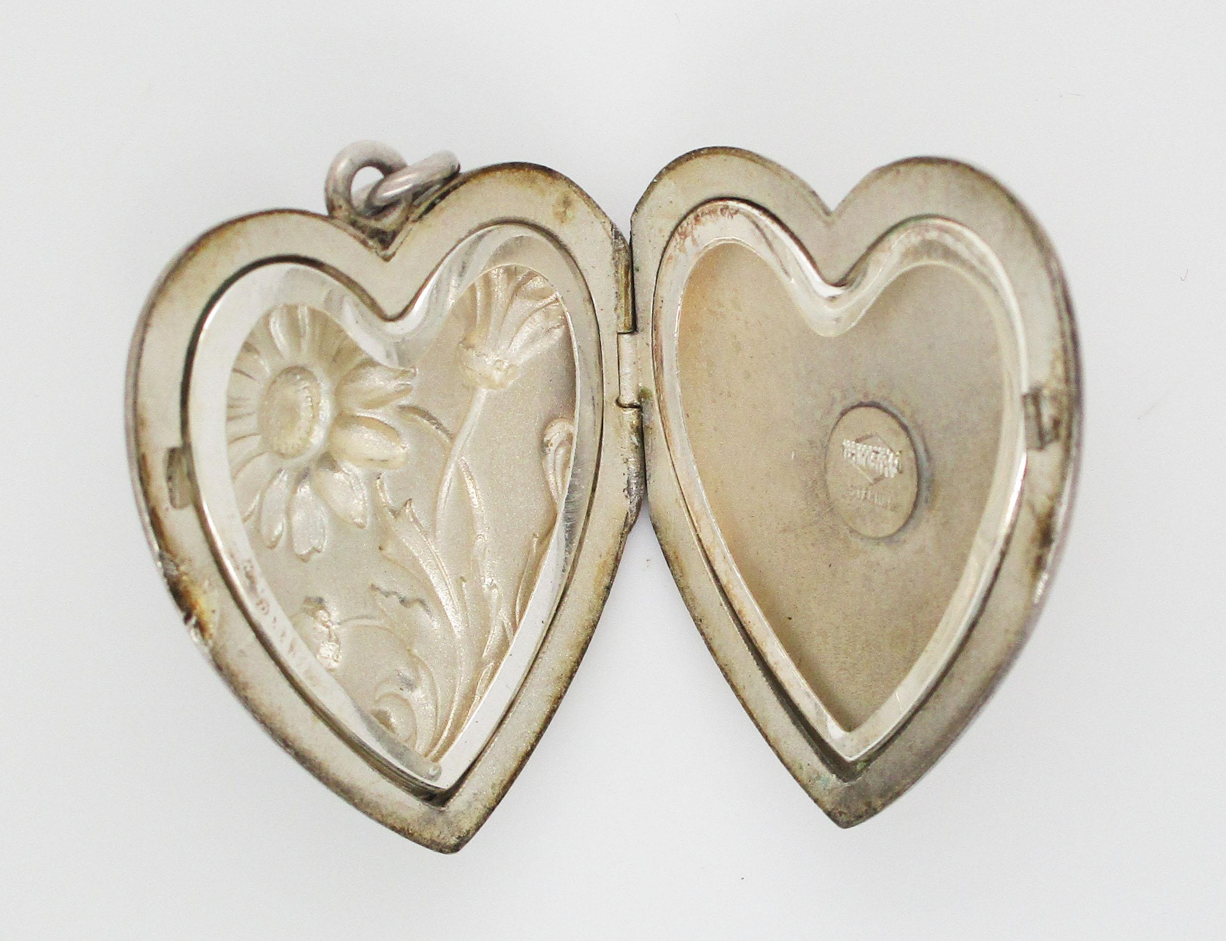Women's or Men's 1890 Art Nouveau Flower Heart Locket