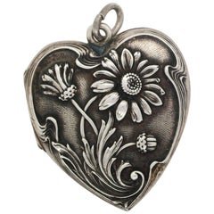 Antique 1890 Art Nouveau Flower Heart Locket
