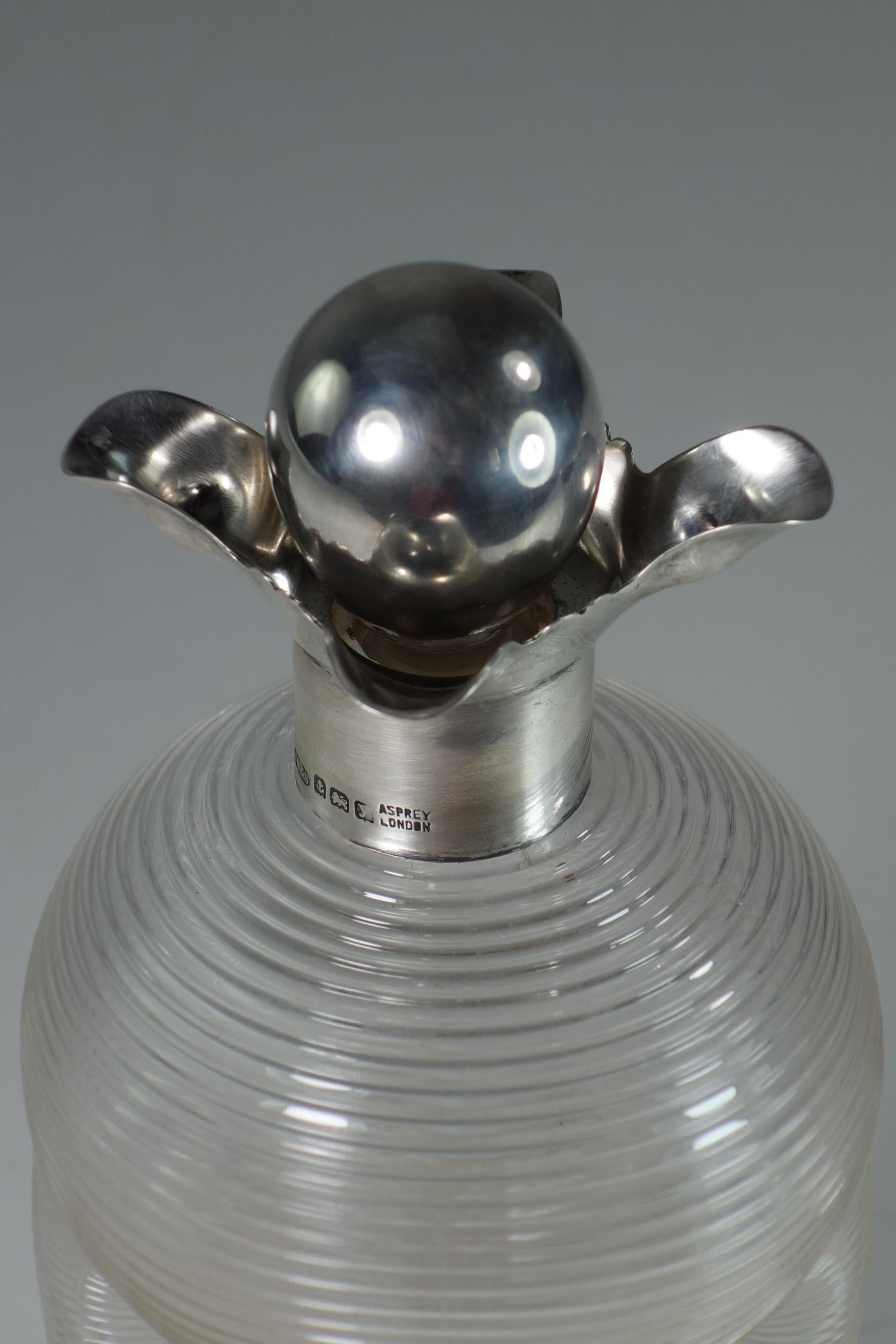1890 Asprey London Victorian Sterling Silver Glass Decanter im Angebot 4