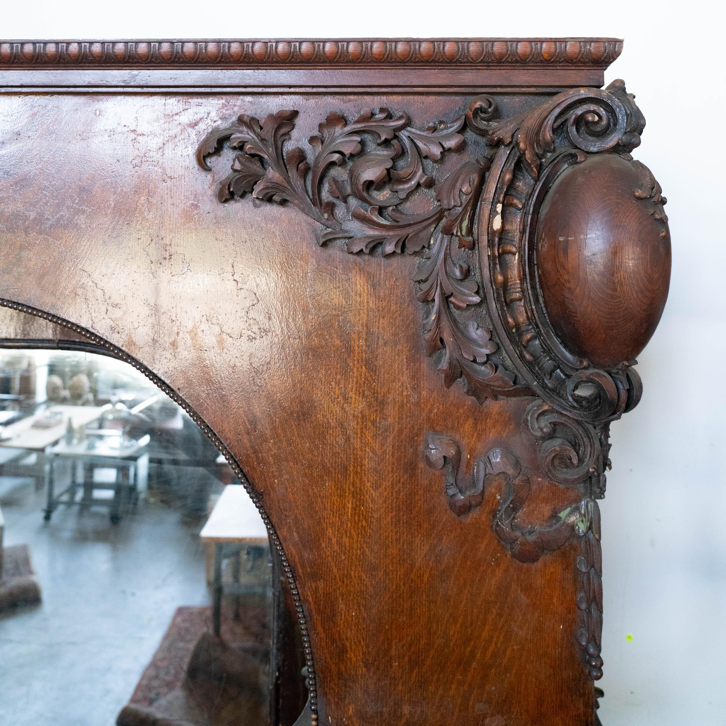 1890 oak back bar by Charles Passow and Sons Chicago For Sale 3