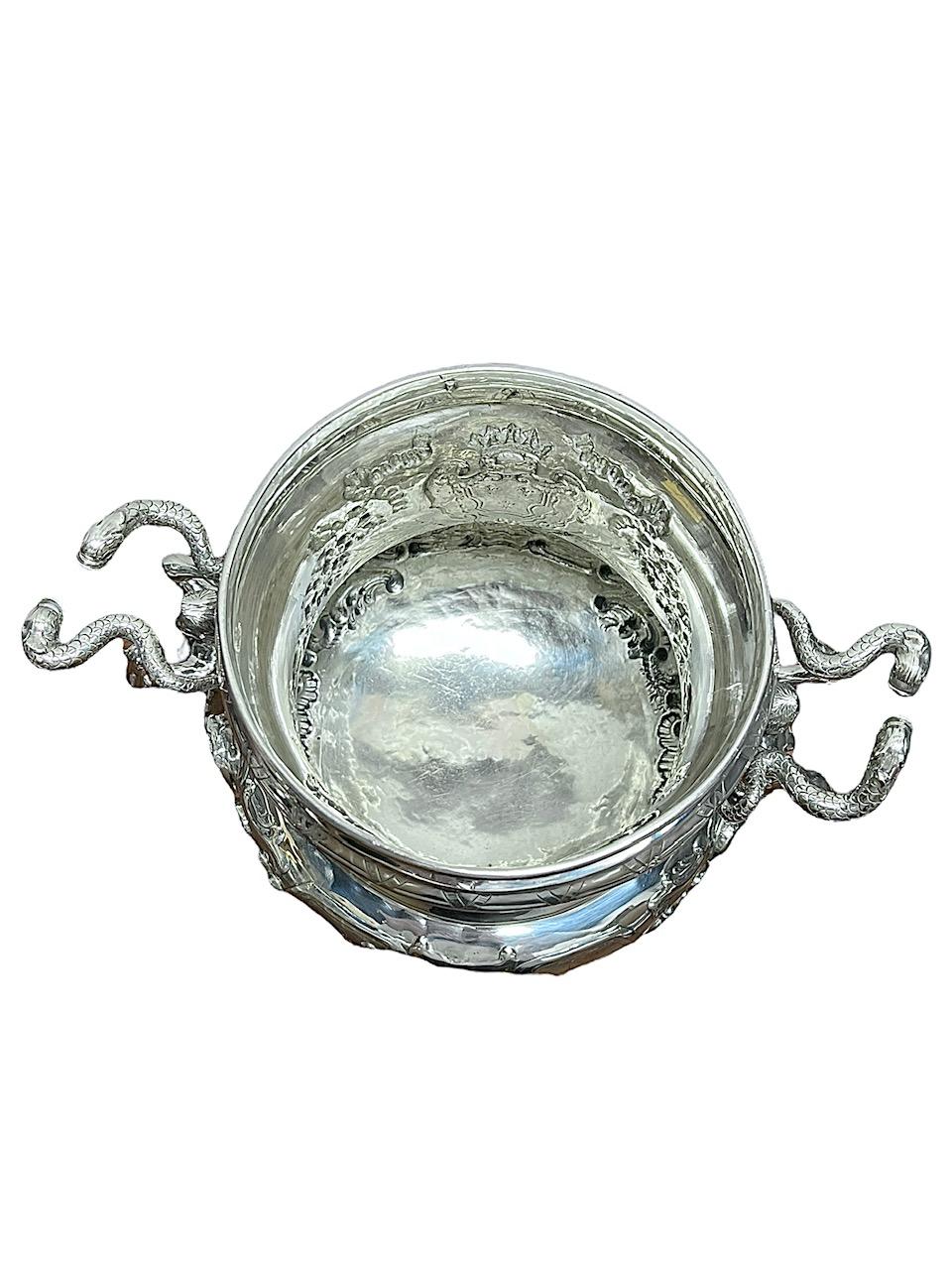 1890 Pair of German Solid Sterling Silver Coolers (Buckets), Sea Creatures For Sale 8