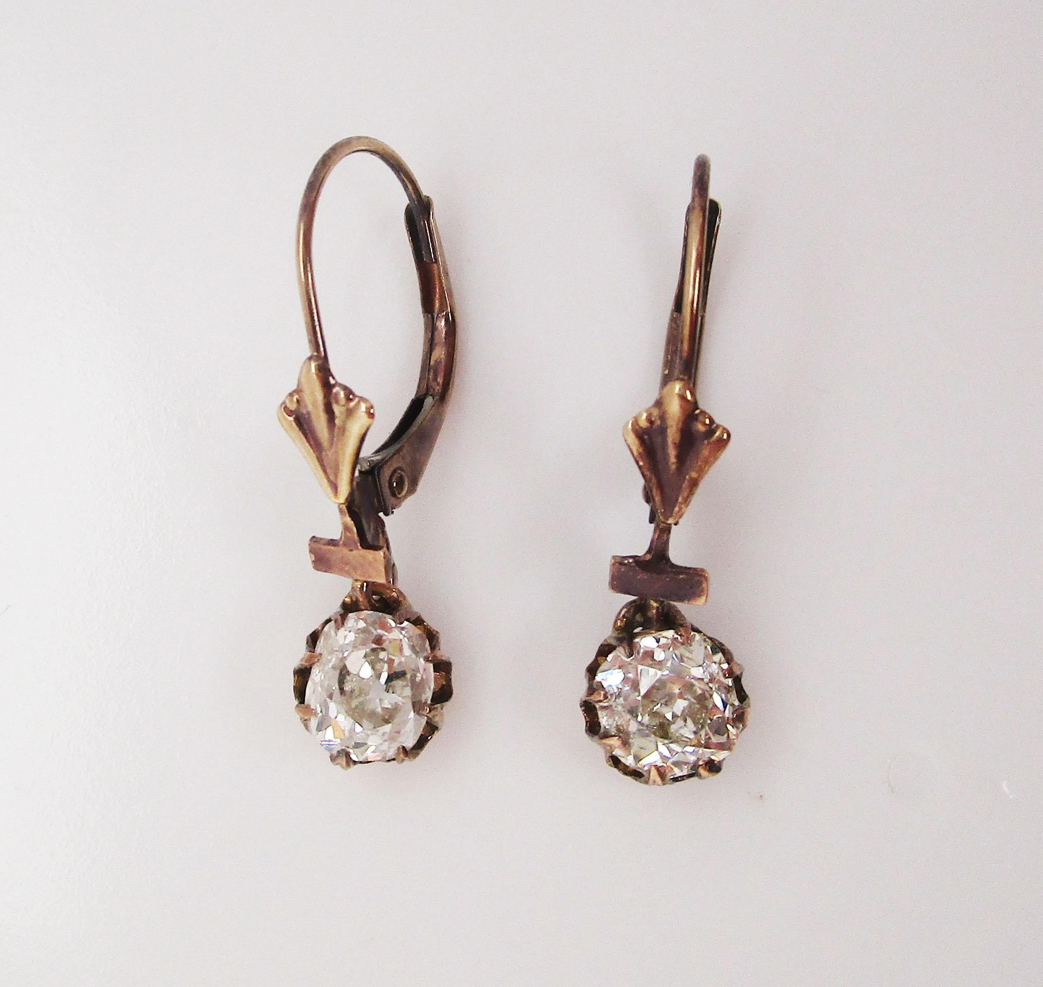 Victorien 1890 Victorian 14K Rose Gold Old Mine Cut Diamond Dangle Earrings (Boucles d'oreilles pendantes) en vente