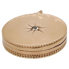 Médaillon victorien en or jaune 14 carats serti d'étoiles et de diamants, 1890