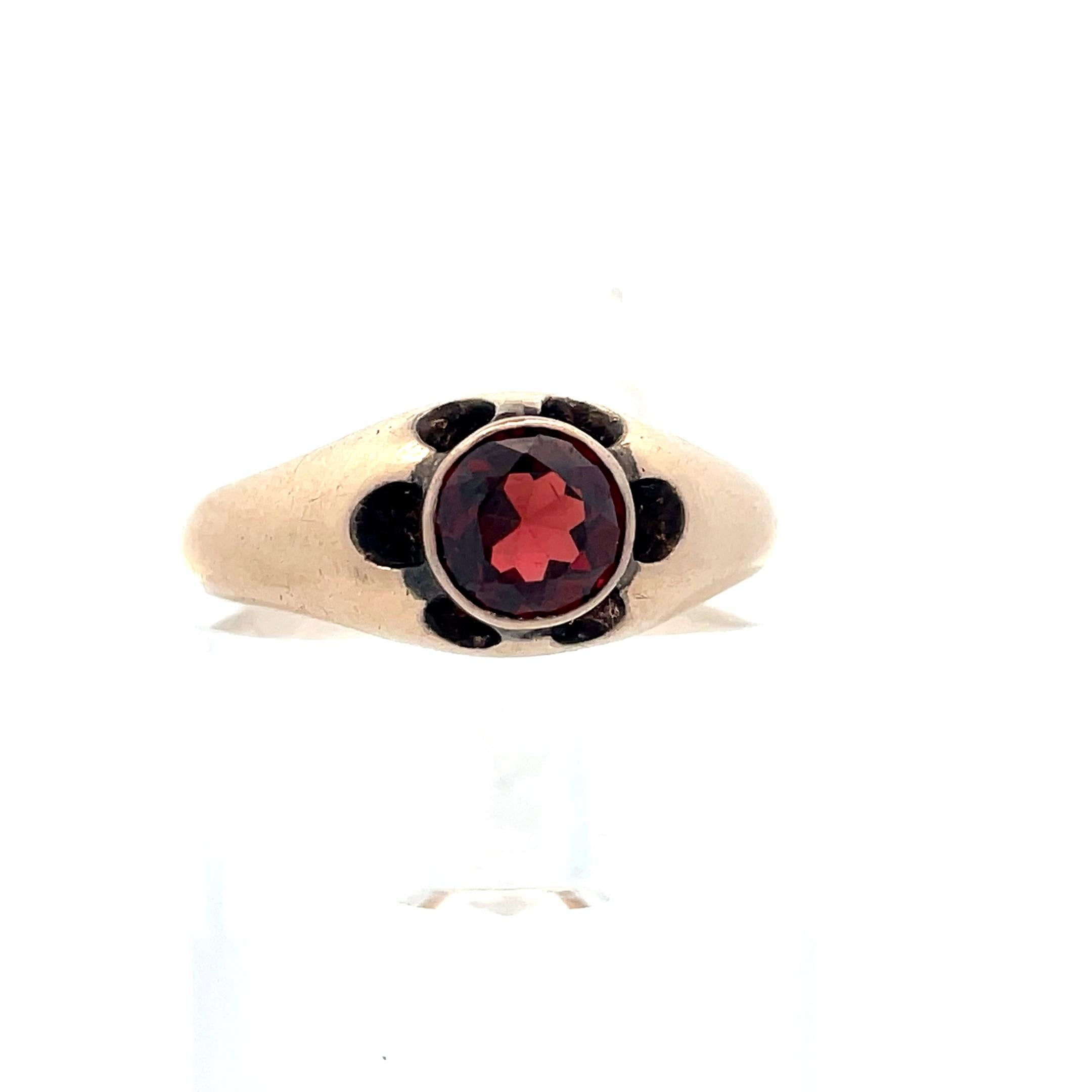 - 14K Yellow Gold 
- 1.35 ct Garnet 
- 1890 Victorian 
- Size 10.5 
- 5.67 grams 

This is a gorgeous garnet ring madei n 14k yellow gold from the 1890 Victorian period. The body if the ring all 14k yellow gold and features a 1.35 ct round cut