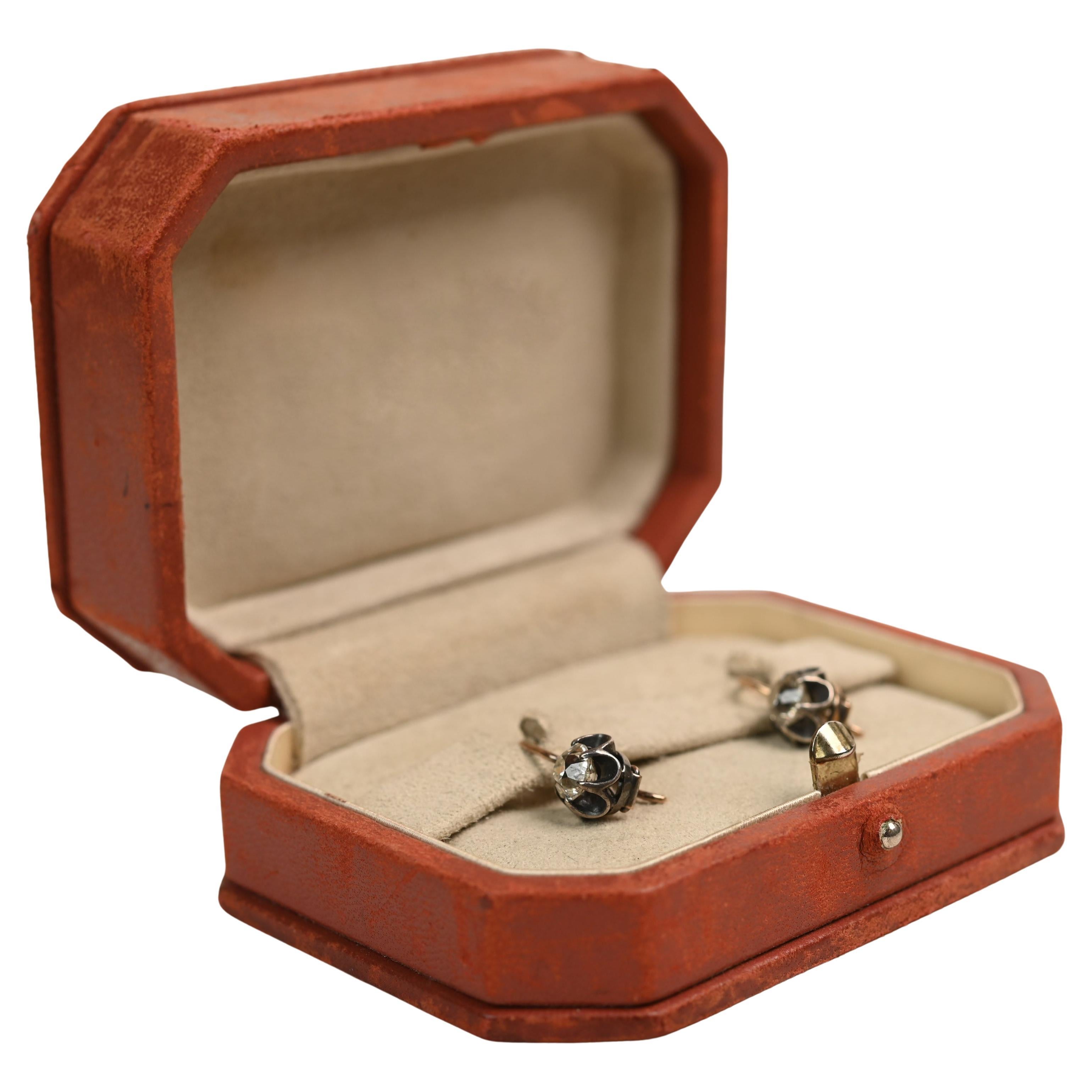 1890 Victorian Era Old Mine Cut Diamond Earrings (Approx 1.8-Carats) Yellow Gold For Sale