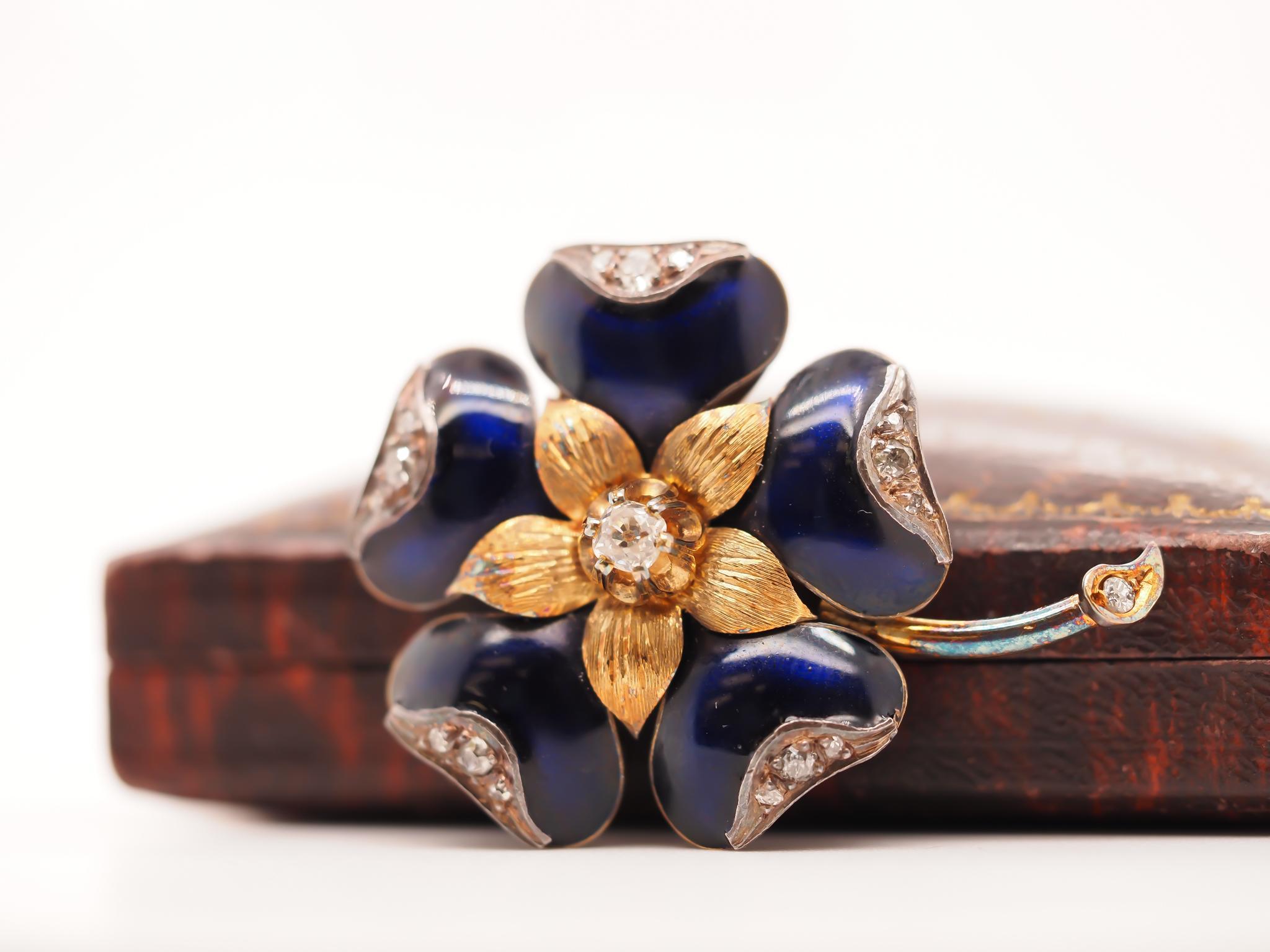 Women's 1890s 18K Yellow Gold Enamel and Old Mine Diamond Flower Brooch For Sale