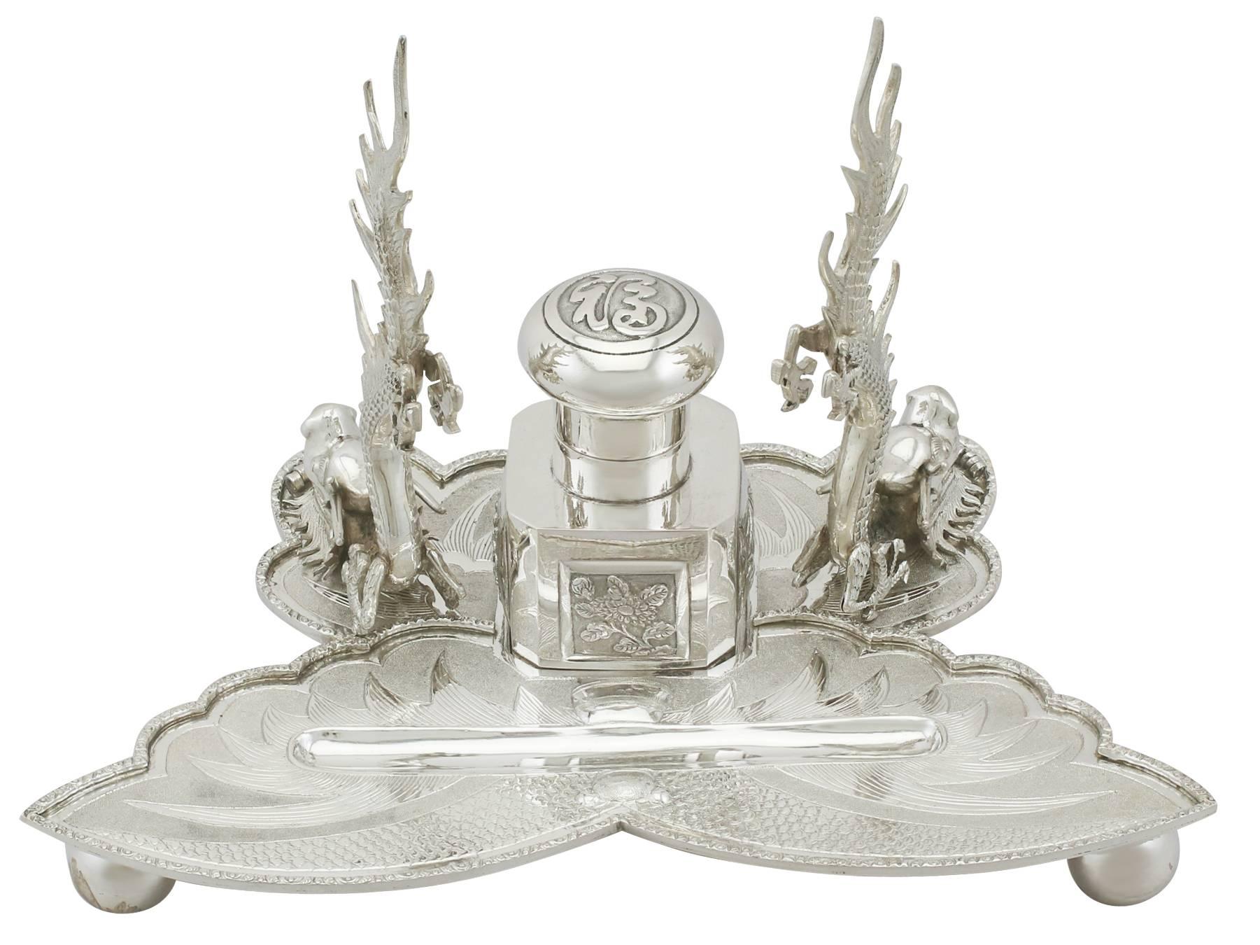 An exceptional, fine and impressive antique Chinese Export silver inkstand and pen stand made by Woshing - boxed; an addition to our ornamental silverware collection.

This exceptional antique Chinese silver inkstand and pen rack has an incurved