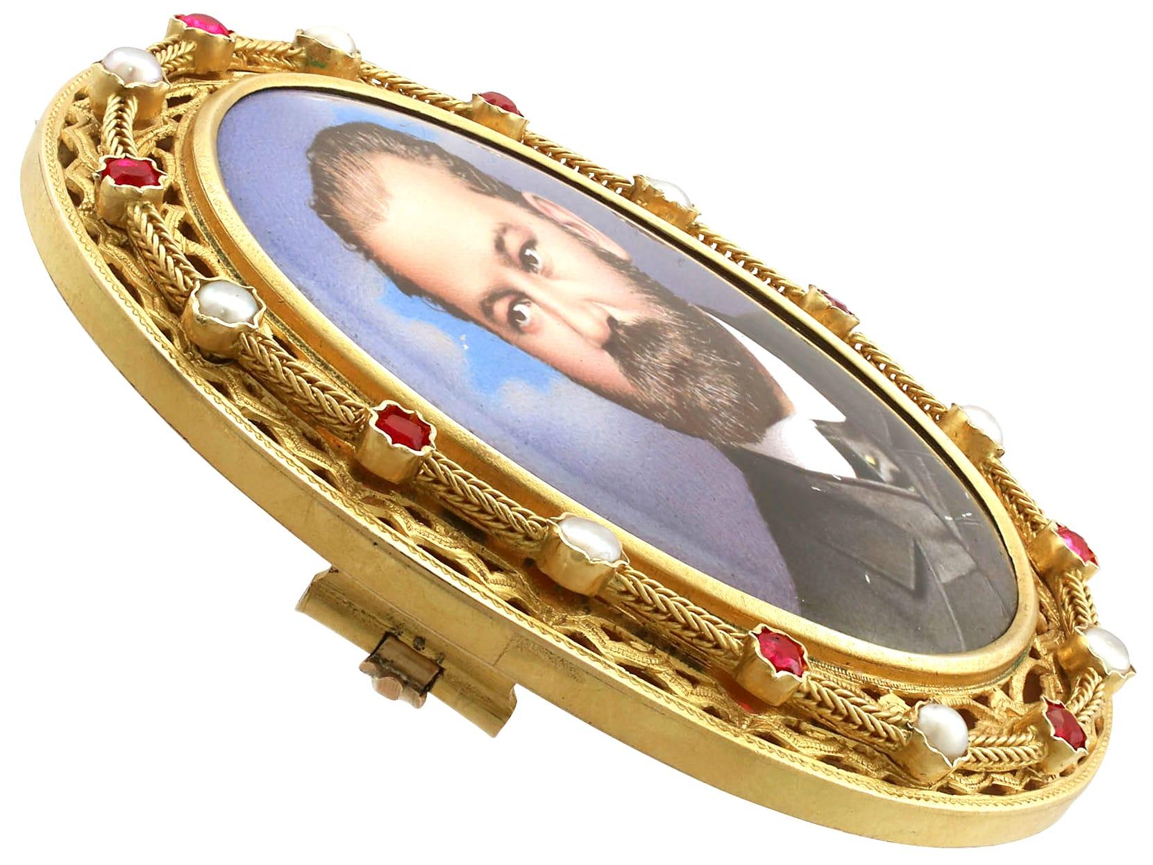 Taille ronde 1890, Antiquités, Broche en émail et perles de rocaille 1,10 carat rubis et or jaune en vente