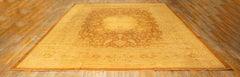 Alfombra decorativa Agra india de lana anudada con medallón de campo abierto dorado de la década de 1890