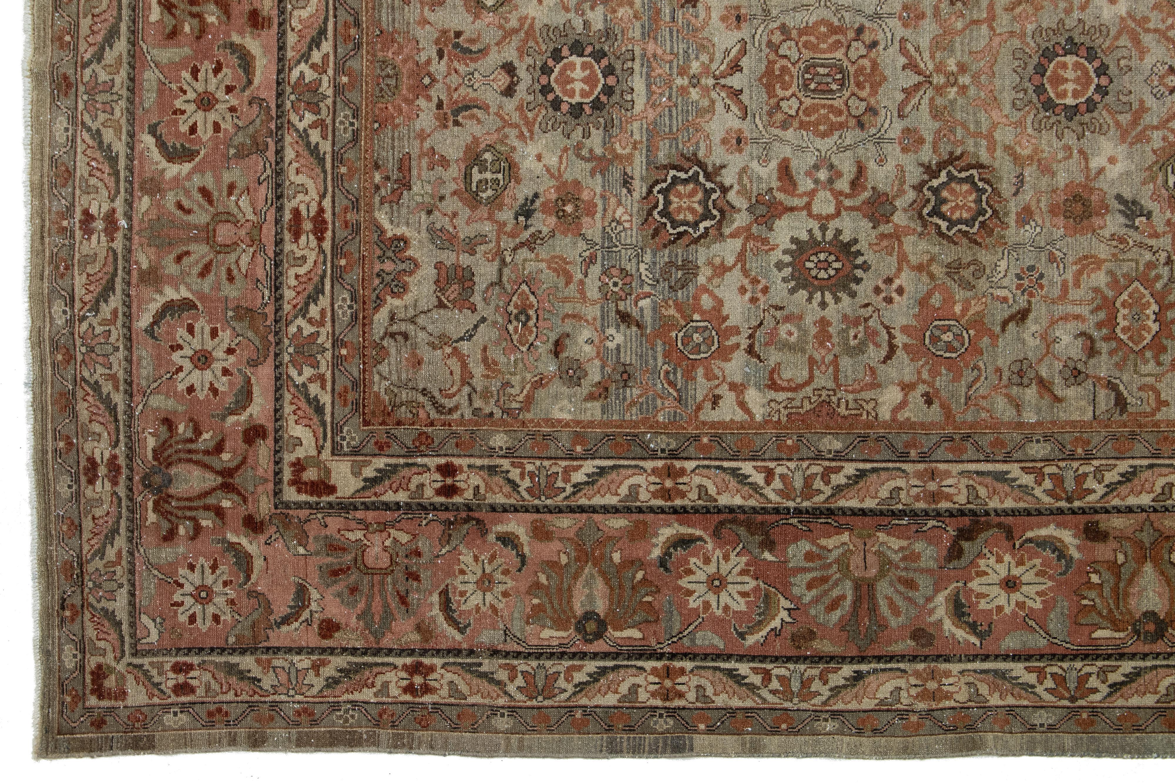 Tappeto antico persiano in lana Malayer del 1890 con disegni floreali in marrone in vendita 1
