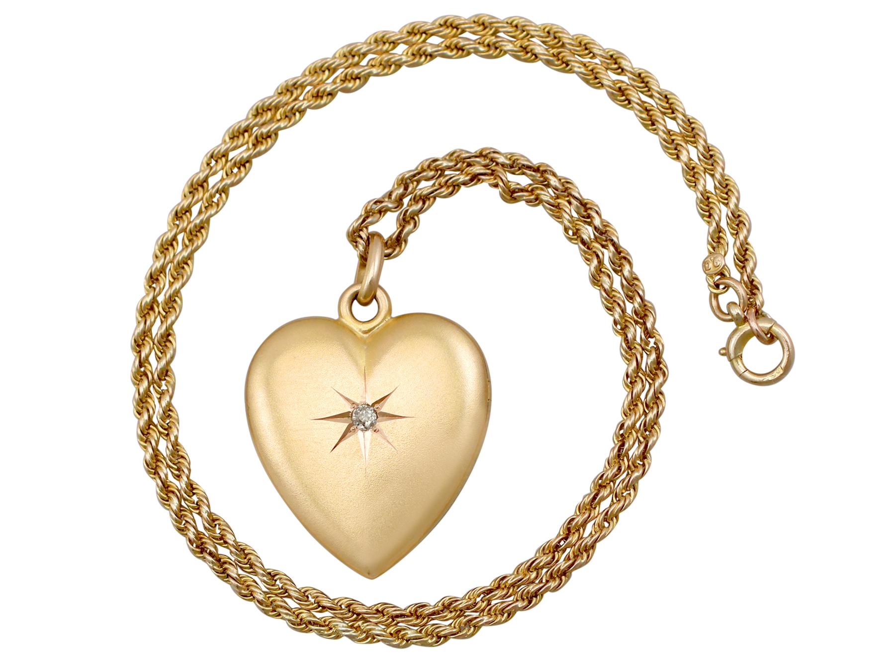 An impressive antique Victorian 0.03 carat diamond and 9 karat yellow gold 'heart' locket and rope chain; part of our diverse antique jewellery and estate jewelry collections.

This fine and impressive Victorian pendant has been crafted in 9k yellow
