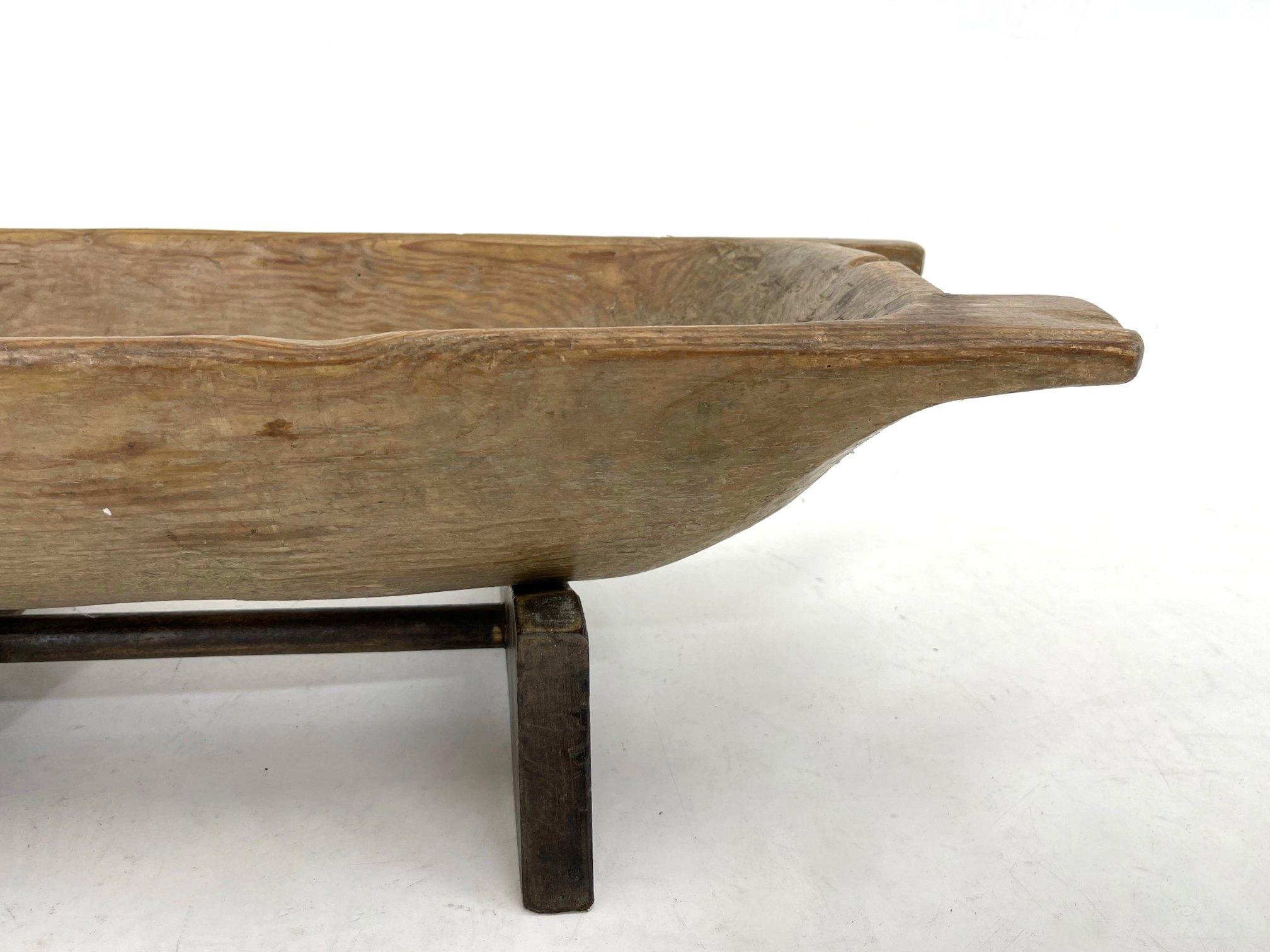 1890's Antique Wooden Dough Trough on Original Stand In Good Condition For Sale In Praha, CZ
