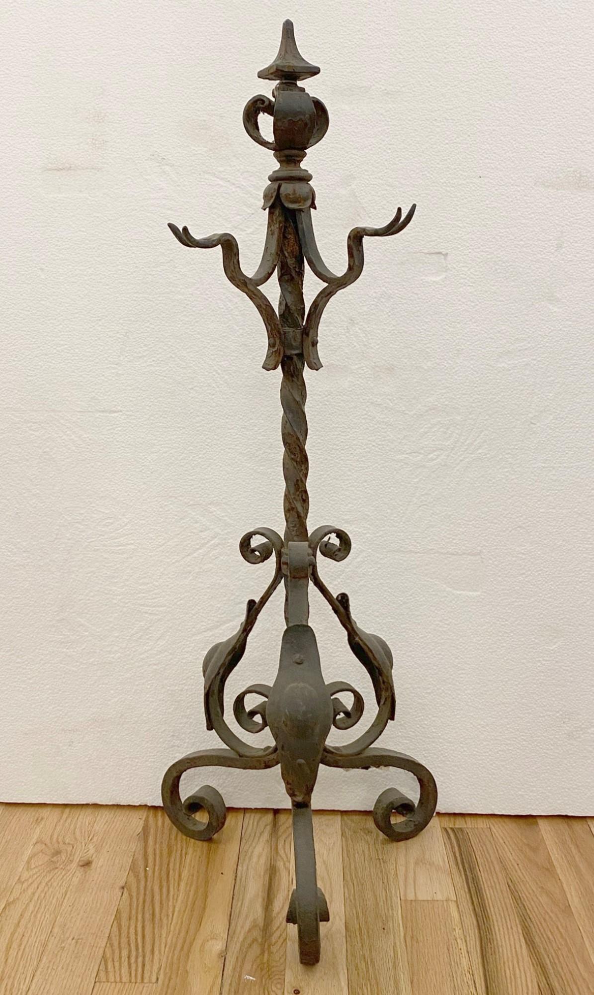 1890s Antique Wrought Iron Fire Place Tool Set Black Finish In Good Condition For Sale In New York, NY