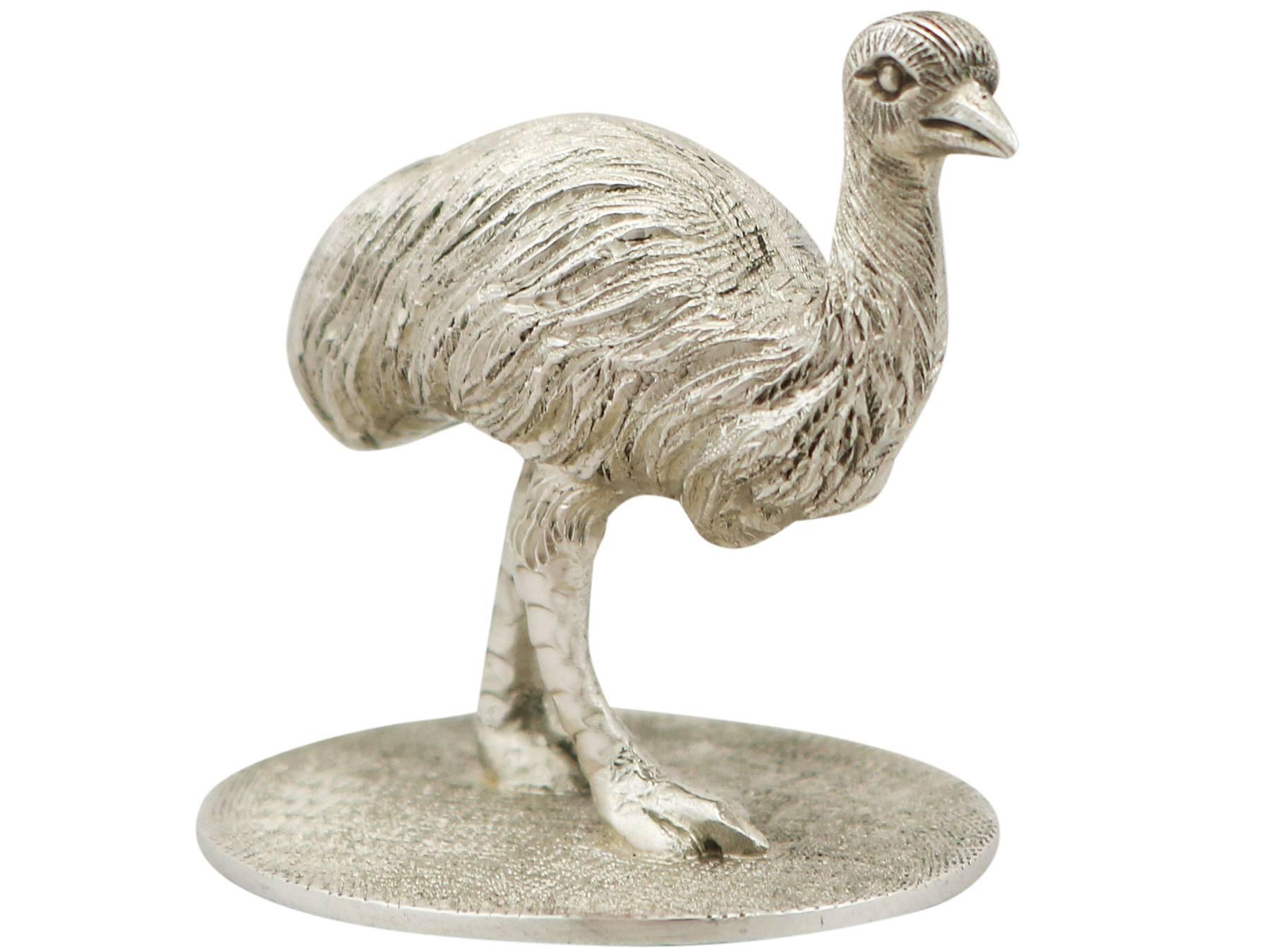 An exceptional, fine and impressive, antique Australian pure cast silver ornament realistically modeled in the form of an emu; an addition to our animal related silverware collection

This exceptional antique cast Australian silver ornament has