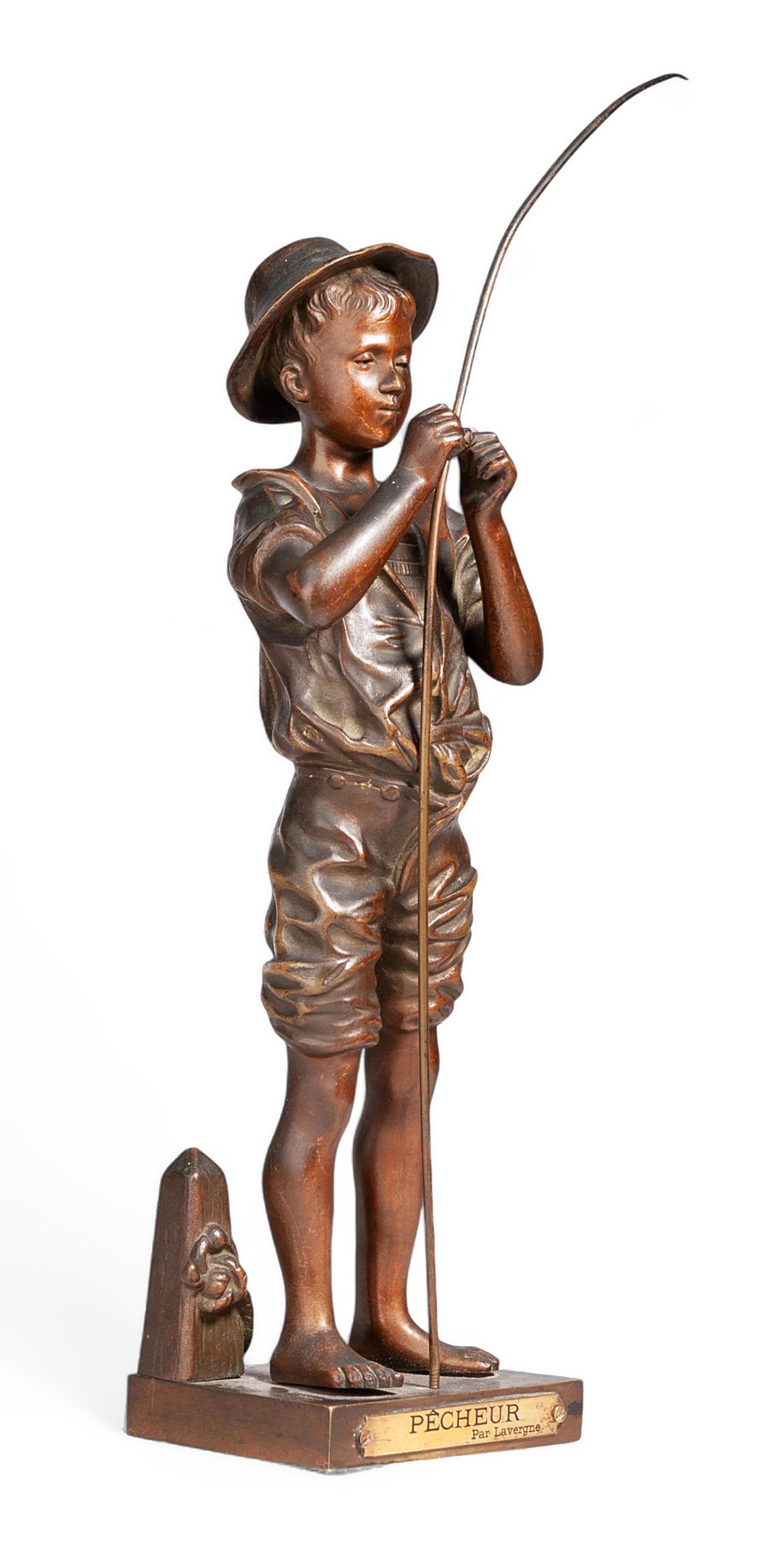 Escultura de bronce de la Belle Époque de 1890 de un joven pescador 
