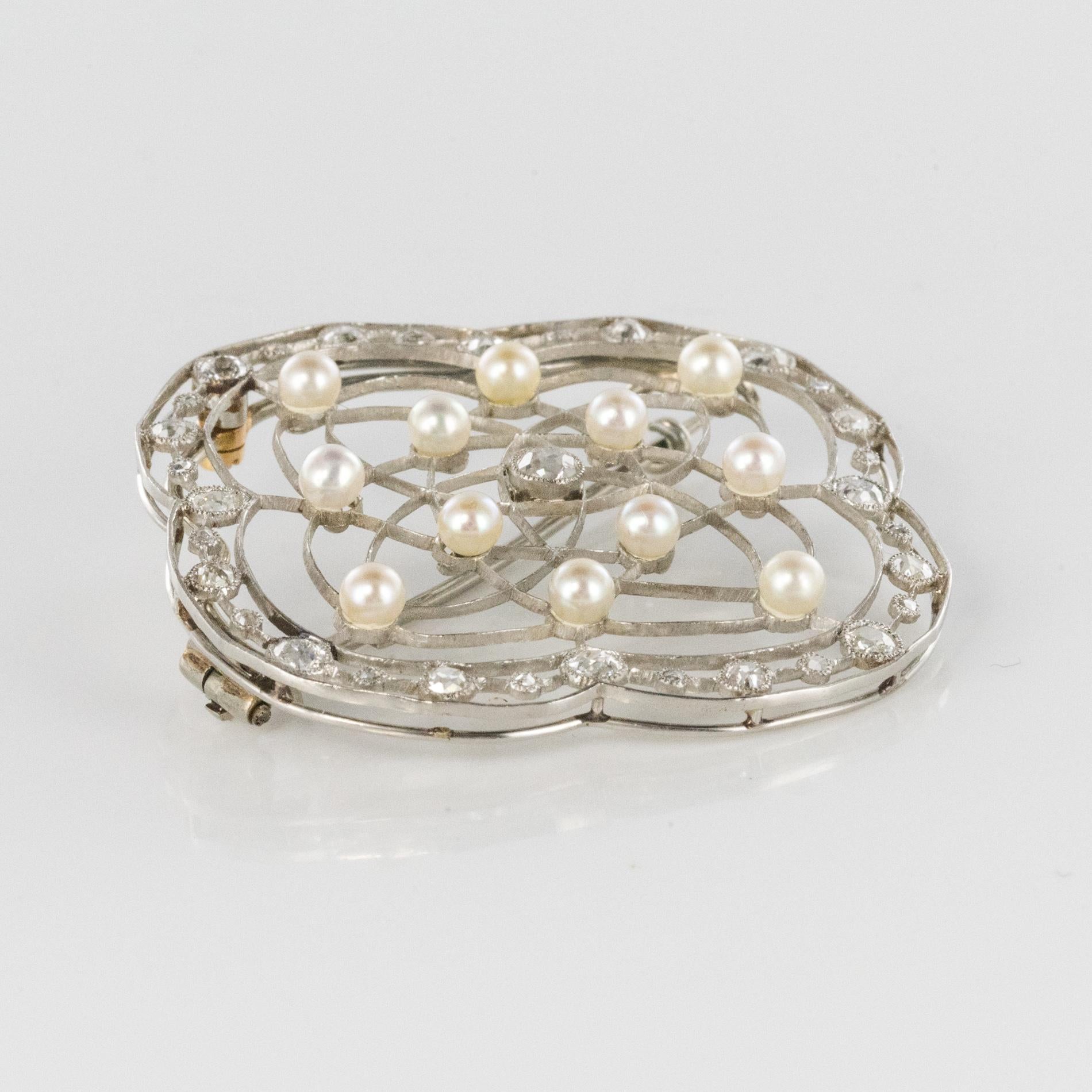 1890s Belle poque Perle naturelle Diamants Or 18 carats Platine Broche en vente 5
