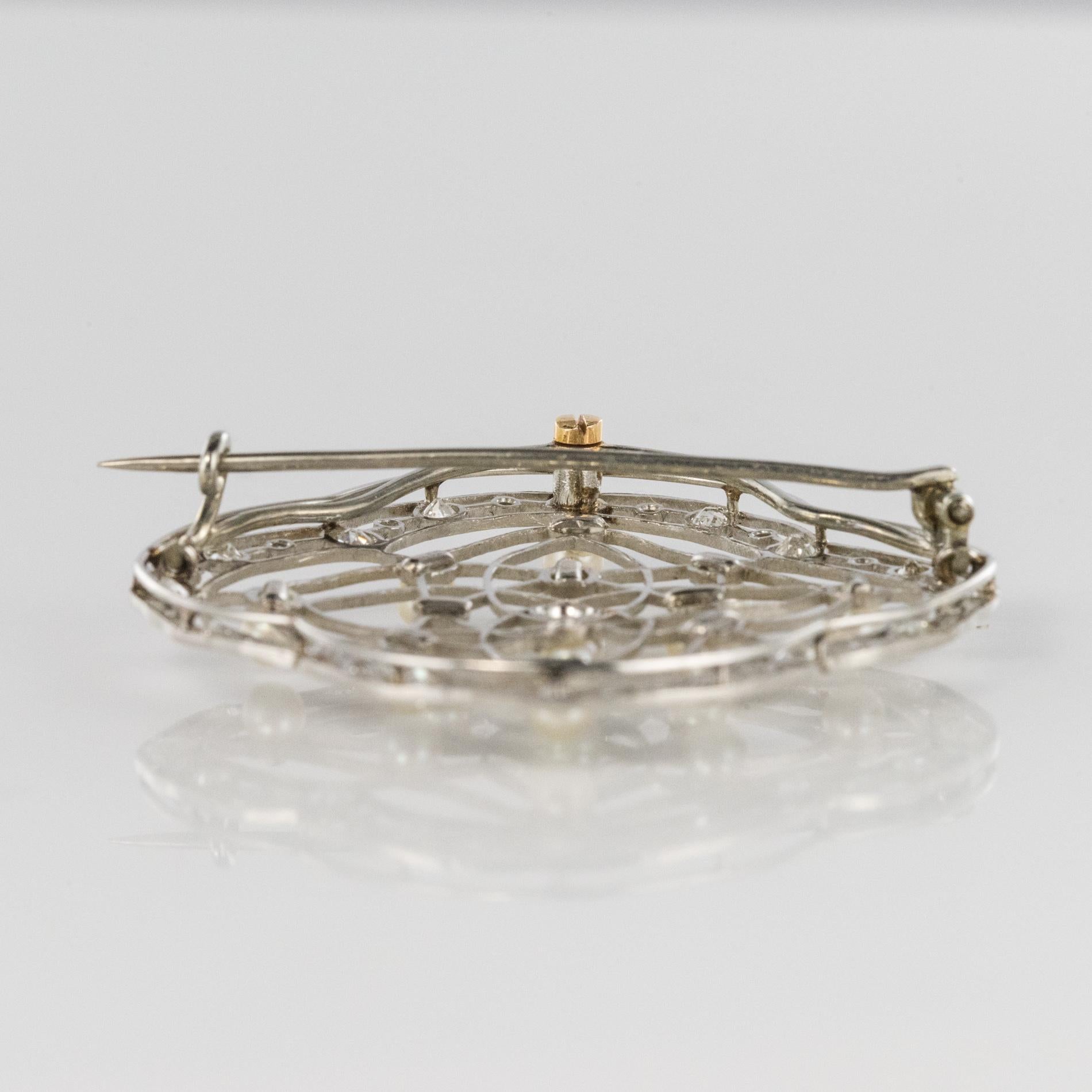 1890er Belle poque Natrliche Perle Diamanten 18 Karat Gold Platin Brosche im Angebot 7