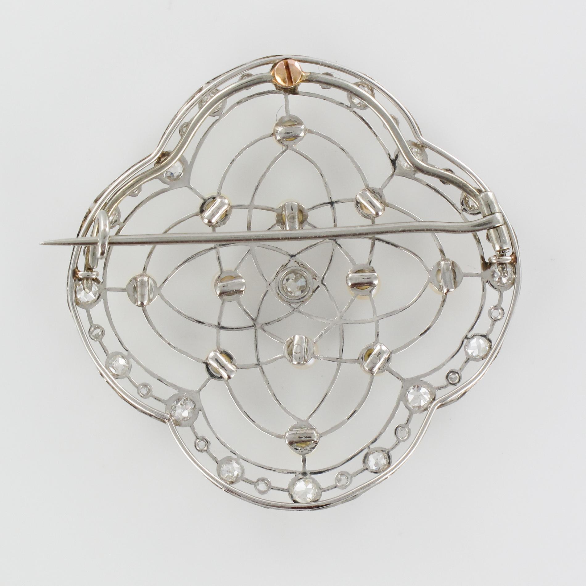 1890s Belle Époque Perla Natural Diamantes Oro de 18 Kilates Platino Broche en venta 11