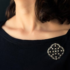 1890s Belle Époque Perla Natural Diamantes Oro de 18 Kilates Platino Broche