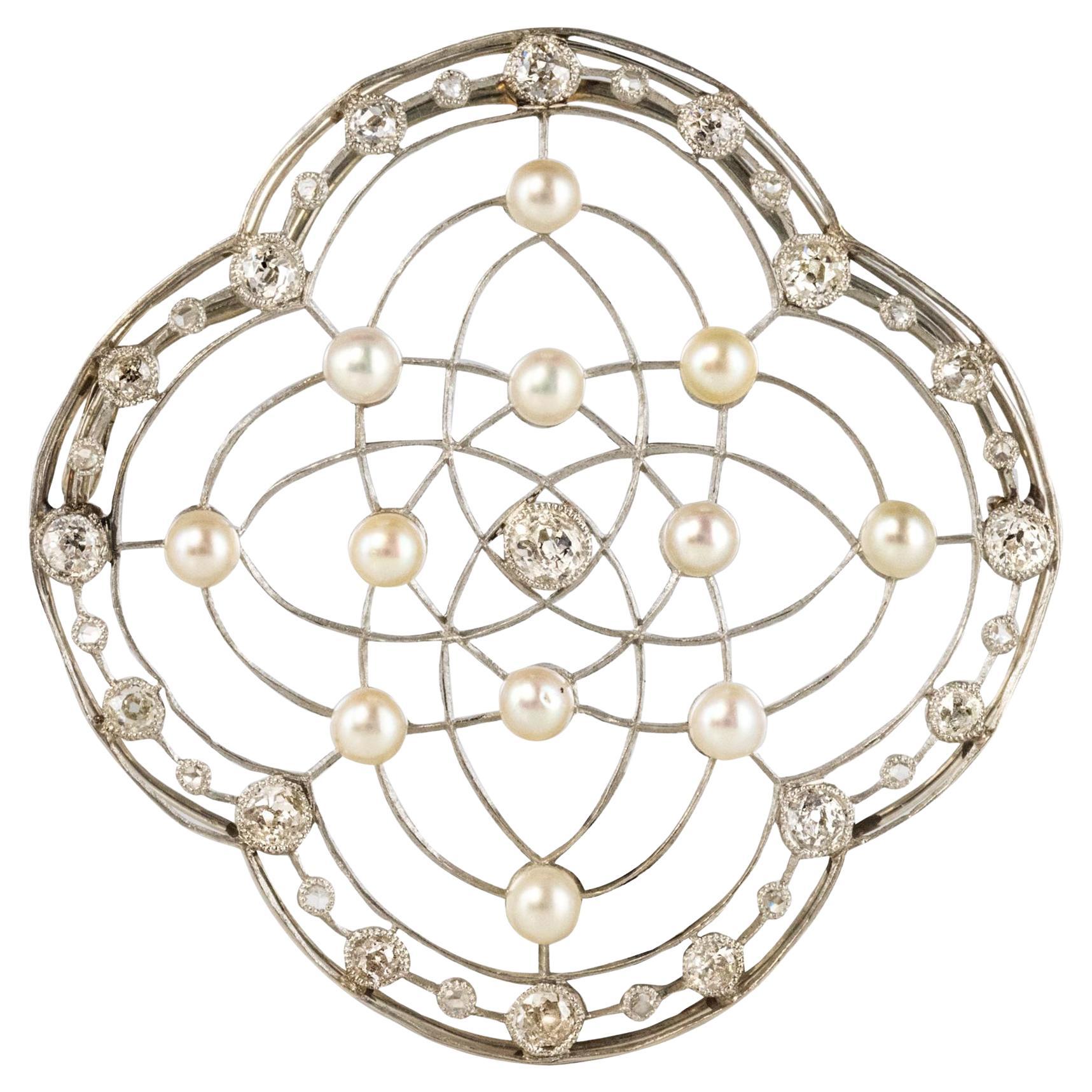 1890s Belle Époque Natural Pearl Diamonds 18 Karat Gold Platinum Brooch