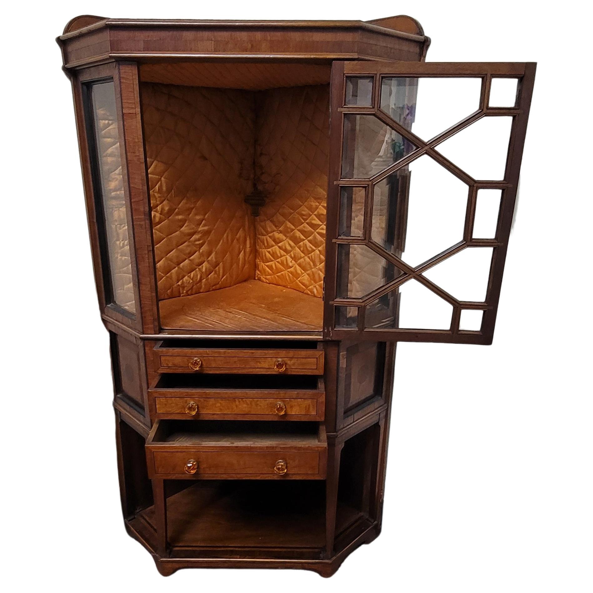1890s English  Art Nouveau Mahogany Inlaid Corner Vitrine Display Cabinet For Sale 3
